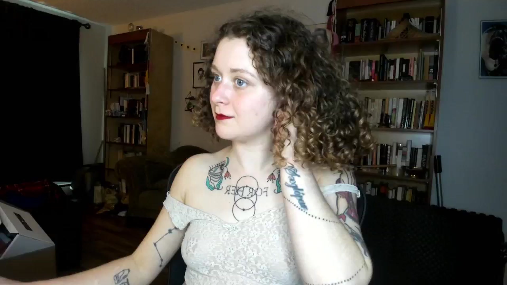 Gallery image thumbnail from PeachyQueen_'s myfreecams stream on, 10/08/2024, 20:59 image 8 of 20
