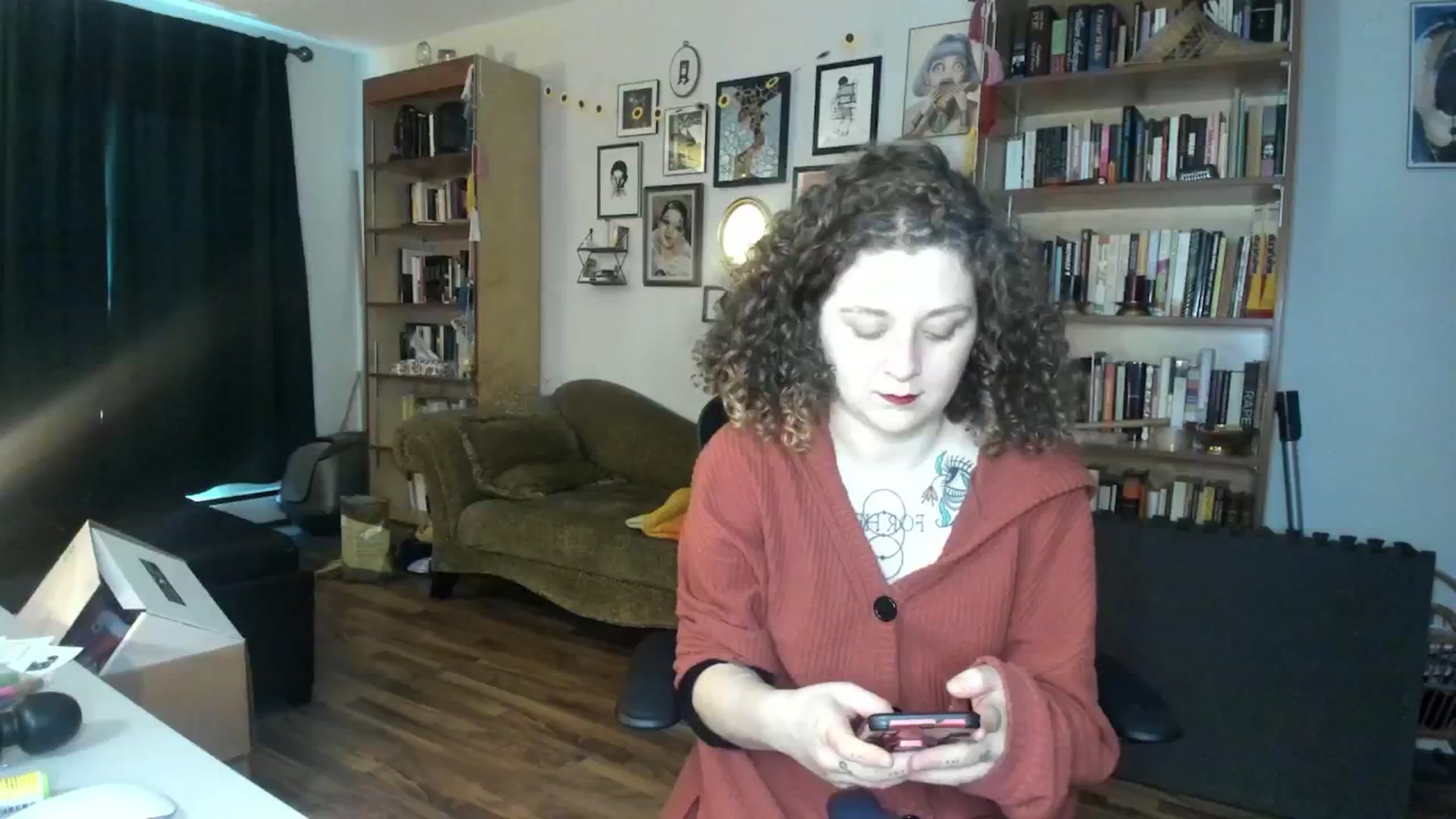 Gallery image thumbnail from PeachyQueen_'s myfreecams stream on, 10/11/2024, 19:51 image 10 of 20