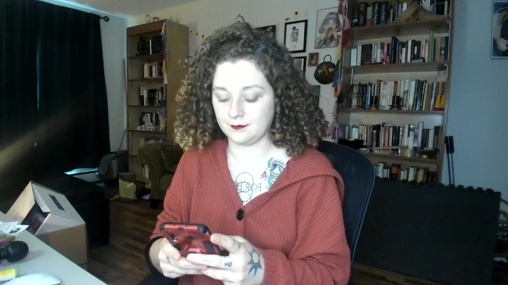 Gallery image thumbnail from PeachyQueen_'s myfreecams stream on, 10/11/2024, 19:51 image 9 of 20