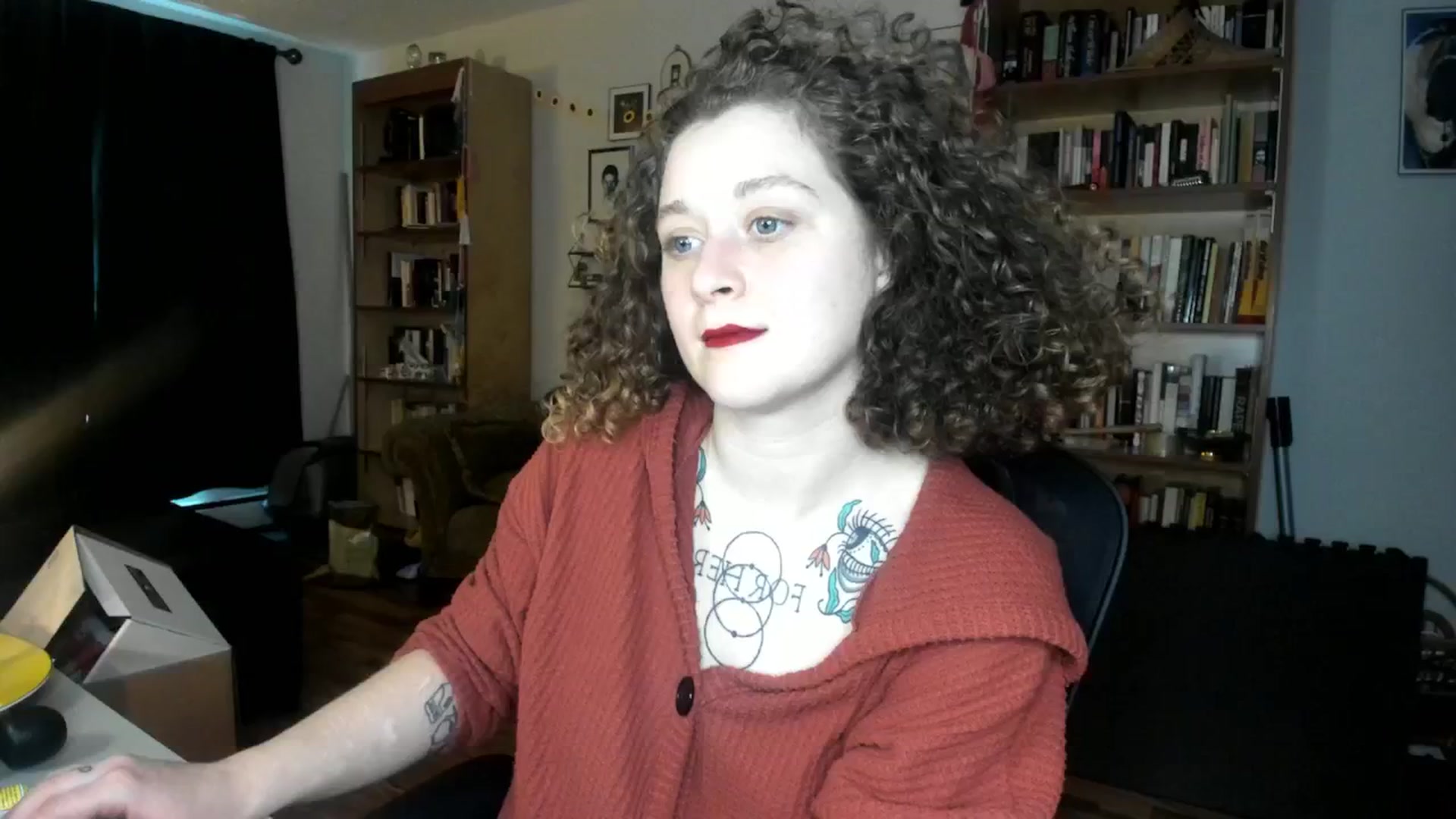 Gallery image thumbnail from PeachyQueen_'s myfreecams stream on, 10/11/2024, 19:51 image 16 of 20