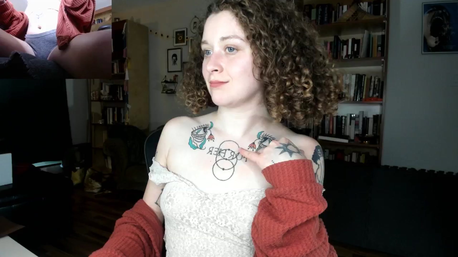 Gallery image thumbnail from PeachyQueen_'s myfreecams stream on, 10/21/2024, 22:11 image 4 of 20