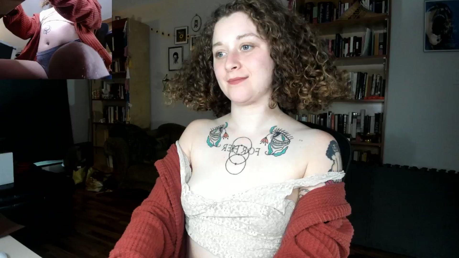 Gallery image thumbnail from PeachyQueen_'s myfreecams stream on, 10/21/2024, 22:11 image 6 of 20