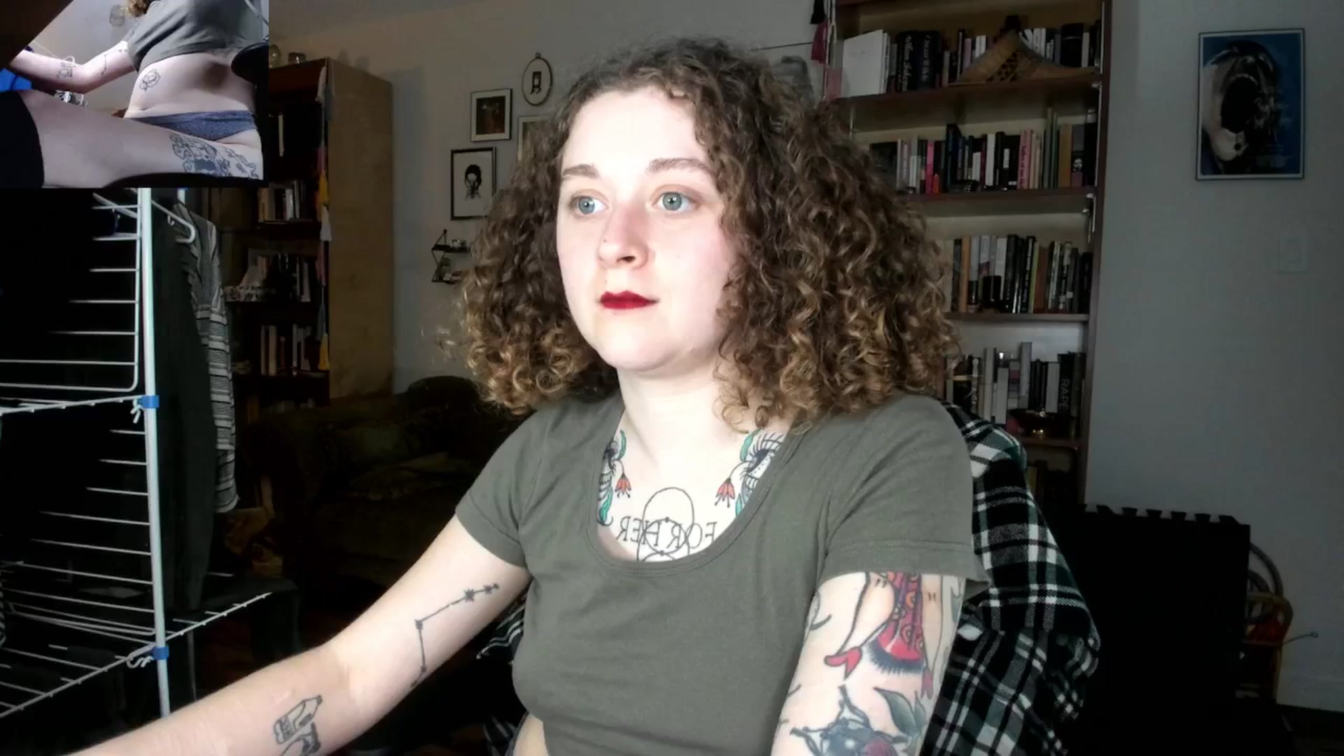 Gallery image thumbnail from PeachyQueen_'s myfreecams stream on, 10/29/2024, 21:59 image 4 of 20