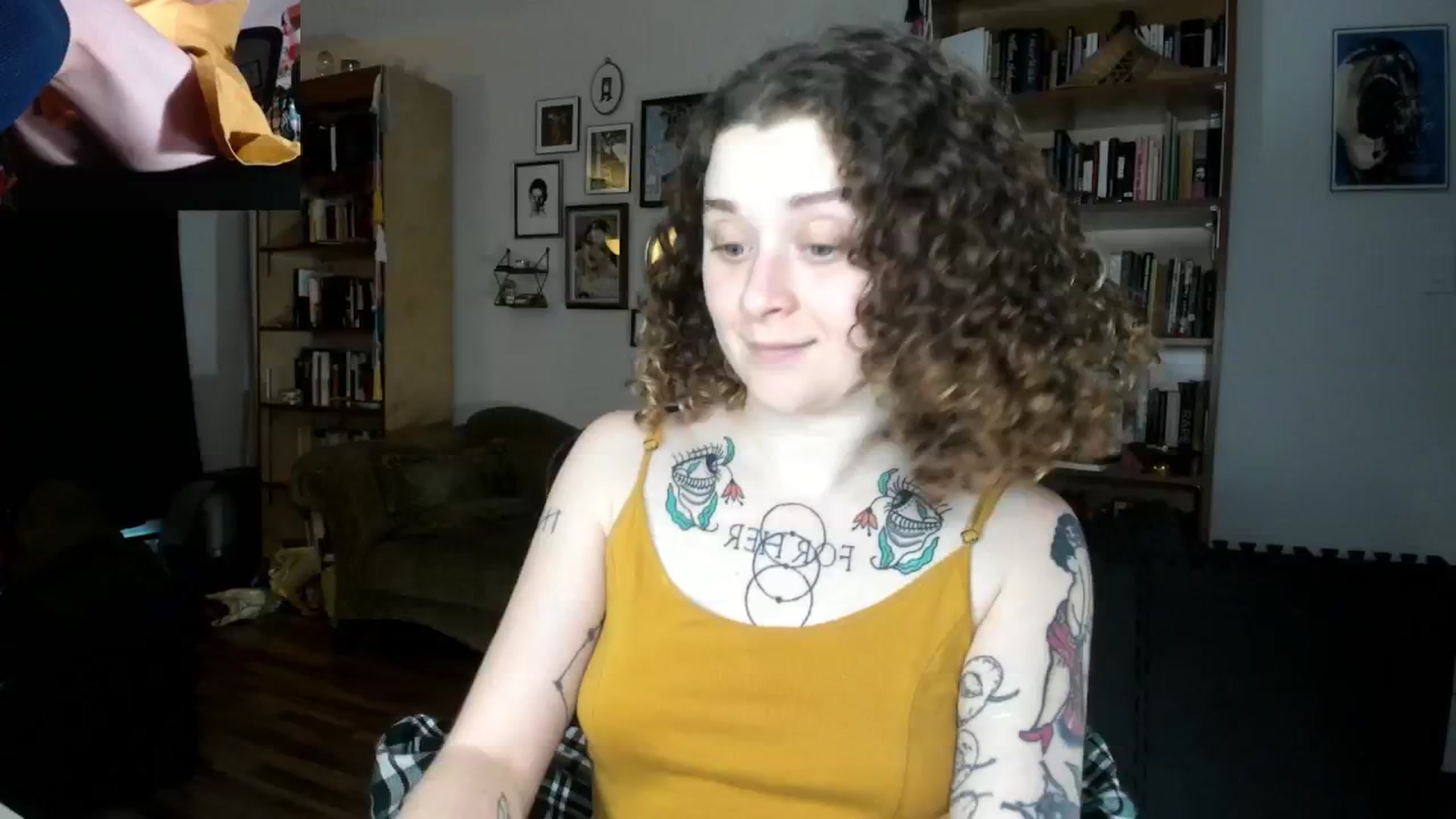 Gallery image thumbnail from PeachyQueen_'s myfreecams stream on, 10/30/2024, 20:55 image 6 of 20