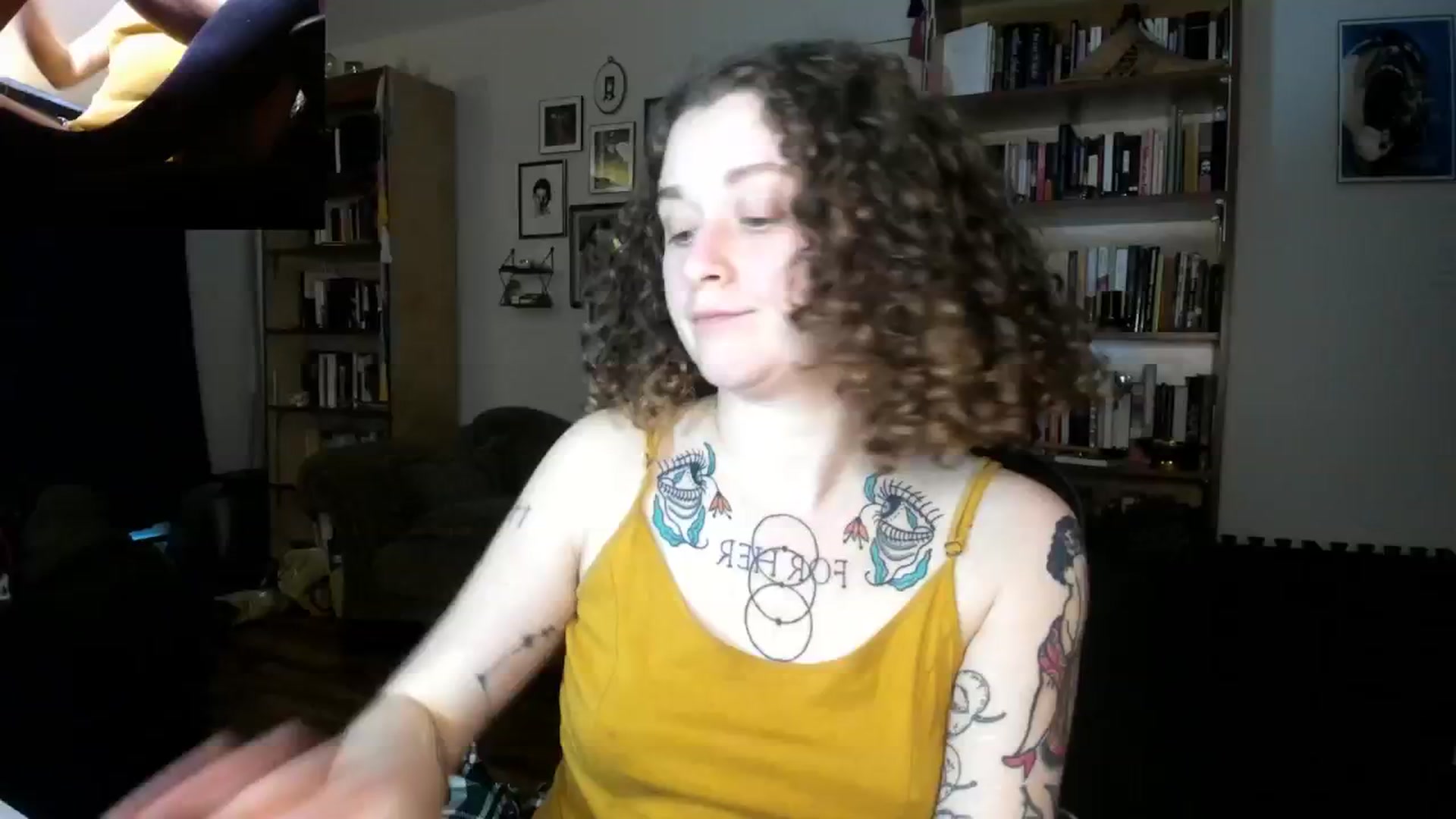 Gallery image thumbnail from PeachyQueen_'s myfreecams stream on, 10/30/2024, 22:30 image 15 of 20