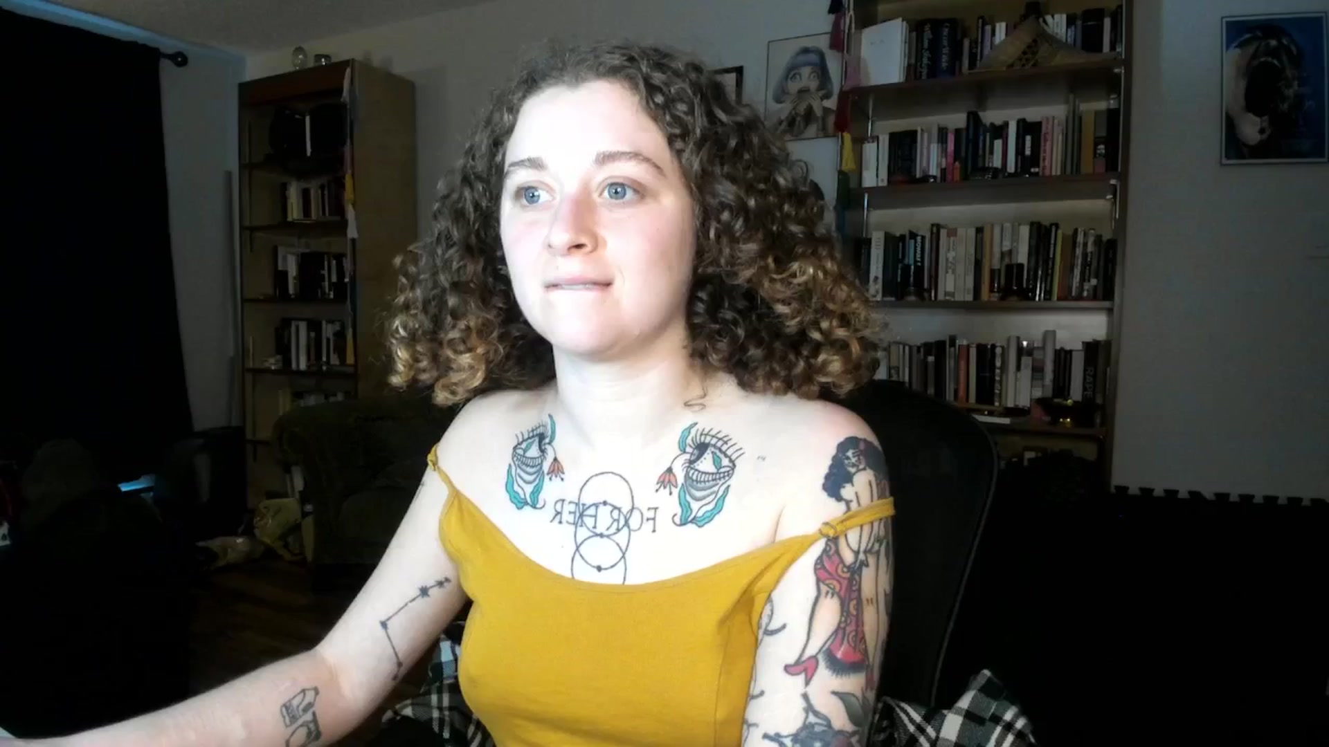 Gallery image thumbnail from PeachyQueen_'s myfreecams stream on, 10/30/2024, 22:30 image 6 of 20