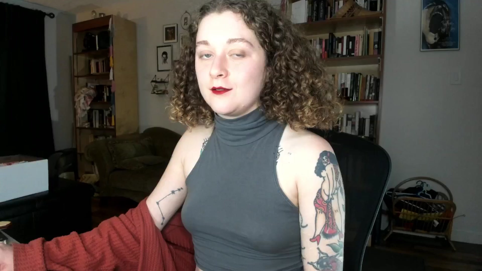 Gallery image thumbnail from PeachyQueen_'s myfreecams stream on, 11/01/2024, 22:30 image 4 of 20
