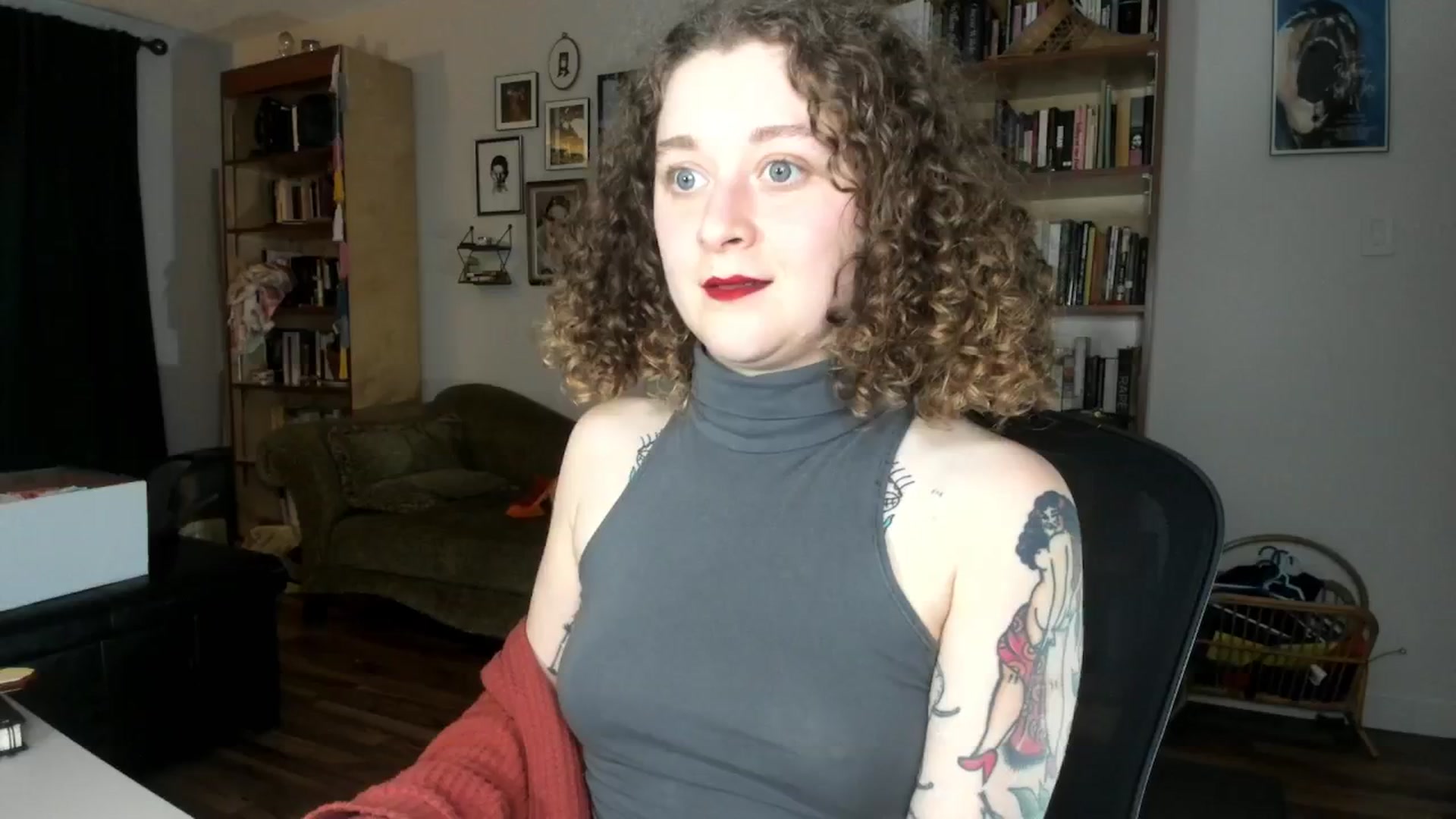Gallery image thumbnail from PeachyQueen_'s myfreecams stream on, 11/01/2024, 22:30 image 11 of 20