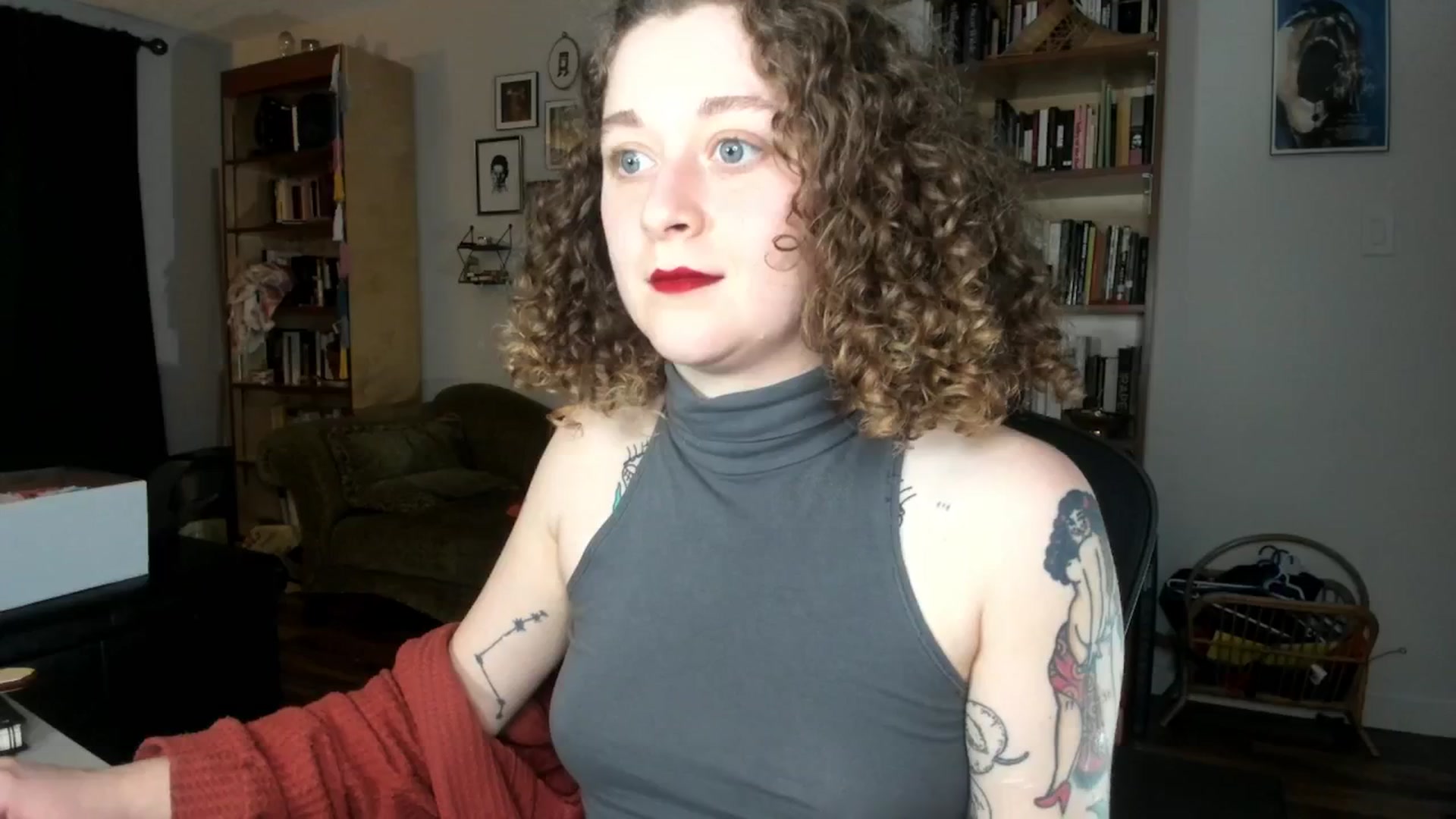 Gallery image thumbnail from PeachyQueen_'s myfreecams stream on, 11/01/2024, 22:30 image 17 of 20