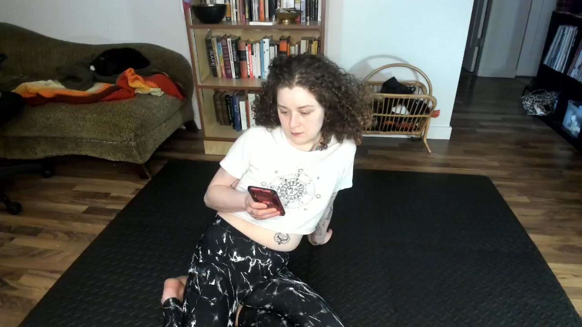 Gallery image thumbnail from PeachyQueen_'s myfreecams stream on, 11/11/2024, 22:36 image 9 of 20