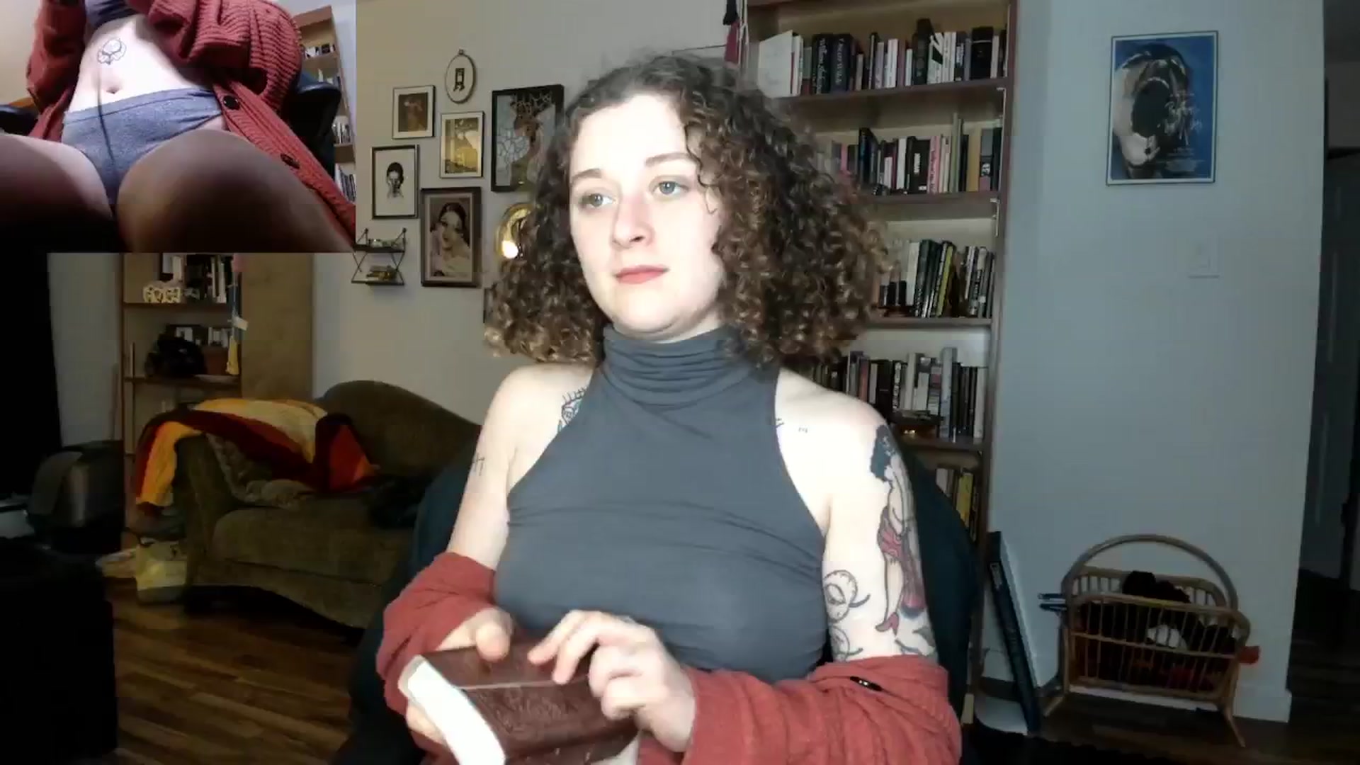 Gallery image thumbnail from PeachyQueen_'s myfreecams stream on, 11/13/2024, 21:22 image 1 of 20