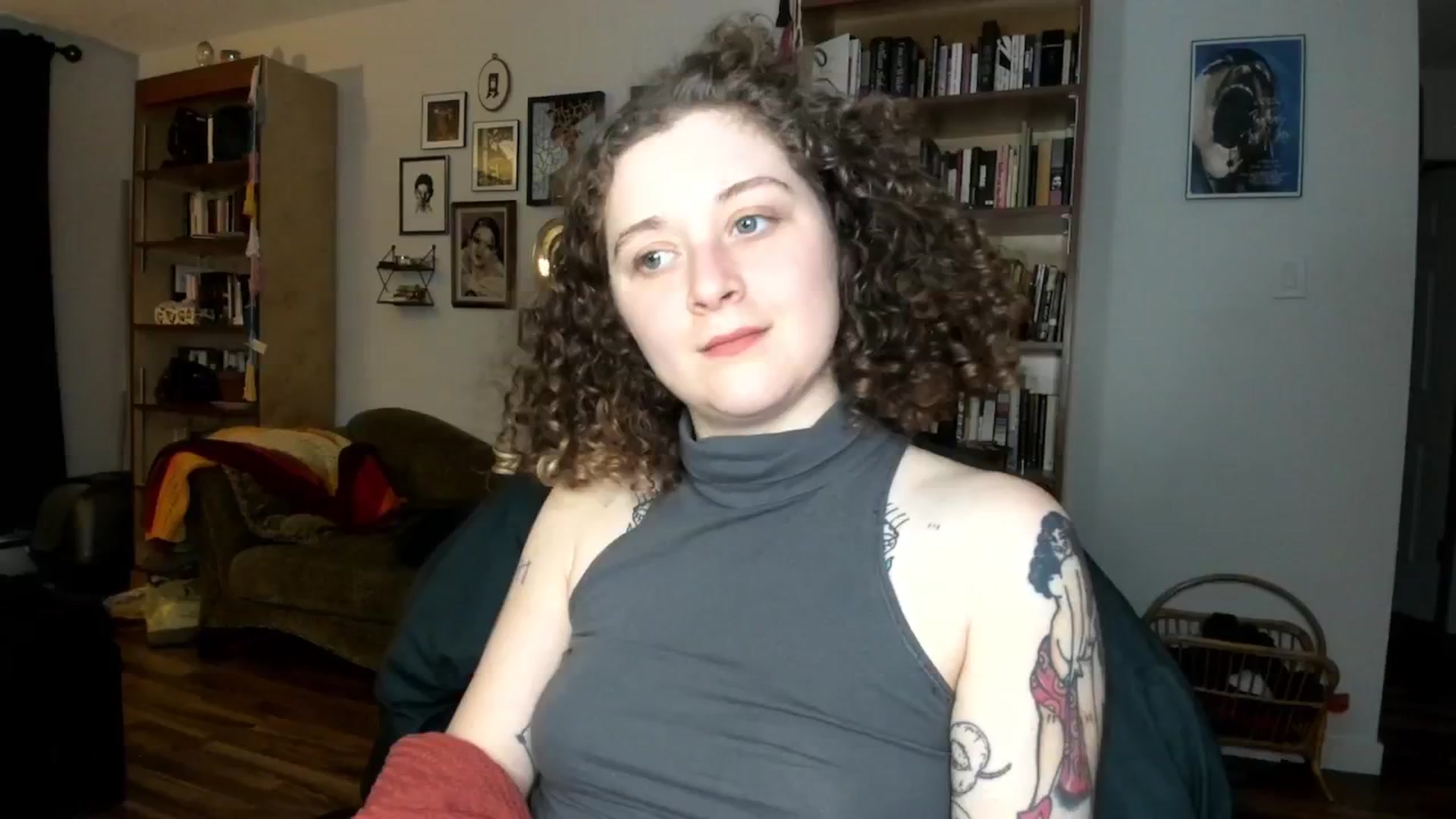 Gallery image thumbnail from PeachyQueen_'s myfreecams stream on, 11/13/2024, 21:22 image 14 of 20
