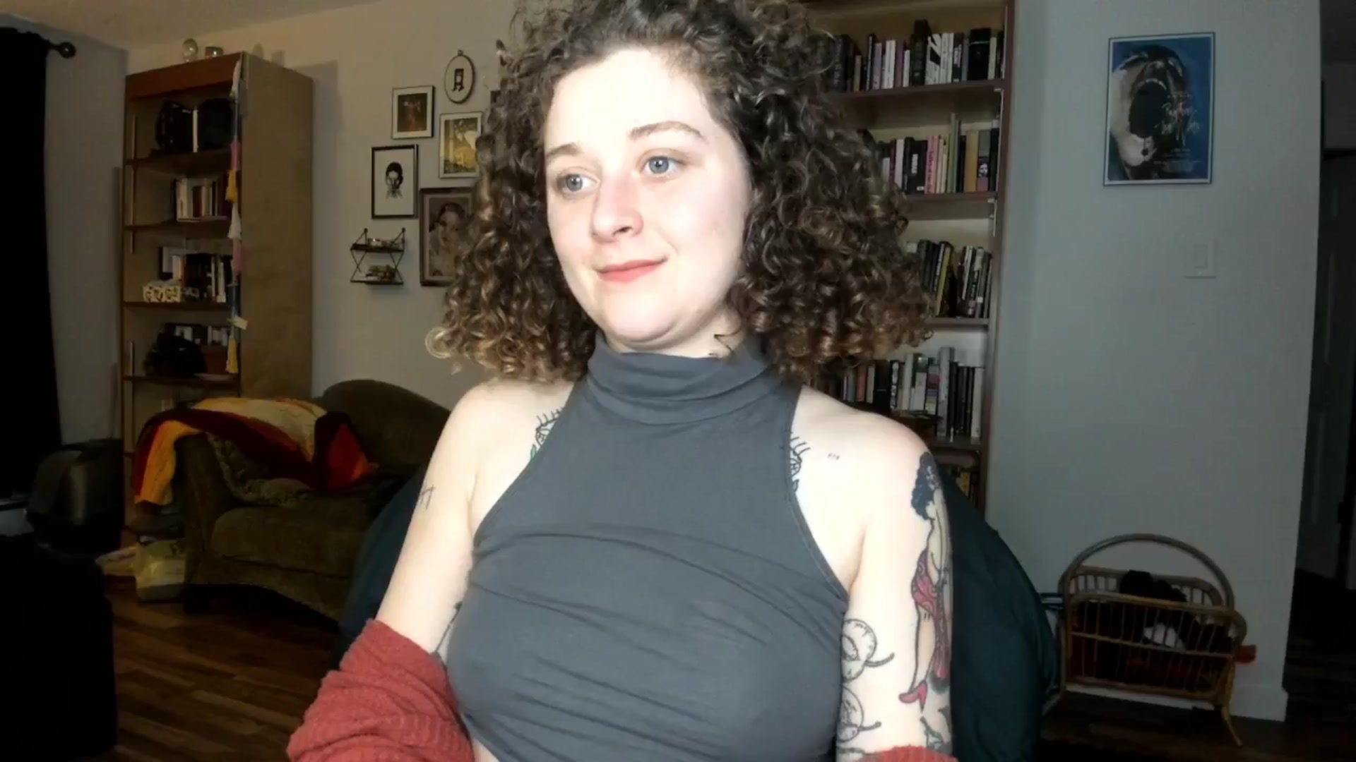 Gallery image thumbnail from PeachyQueen_'s myfreecams stream on, 11/13/2024, 21:22 image 7 of 20