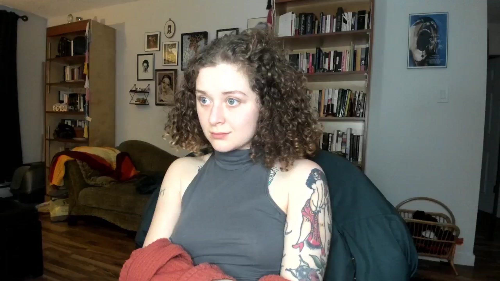 Gallery image thumbnail from PeachyQueen_'s myfreecams stream on, 11/13/2024, 21:22 image 19 of 20