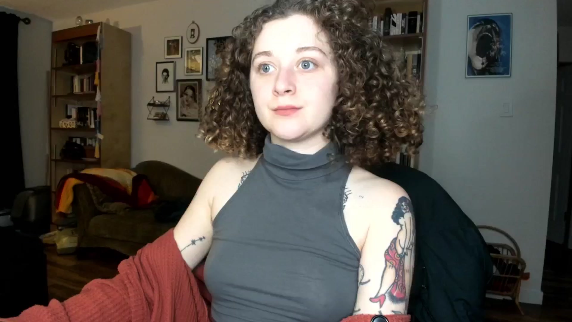 Gallery image thumbnail from PeachyQueen_'s myfreecams stream on, 11/13/2024, 21:22 image 4 of 20