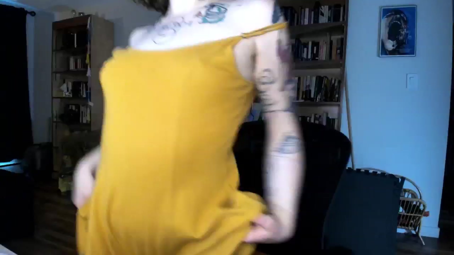 Gallery image thumbnail from PeachyQueen_'s myfreecams stream on, 11/15/2024, 21:15 image 4 of 20