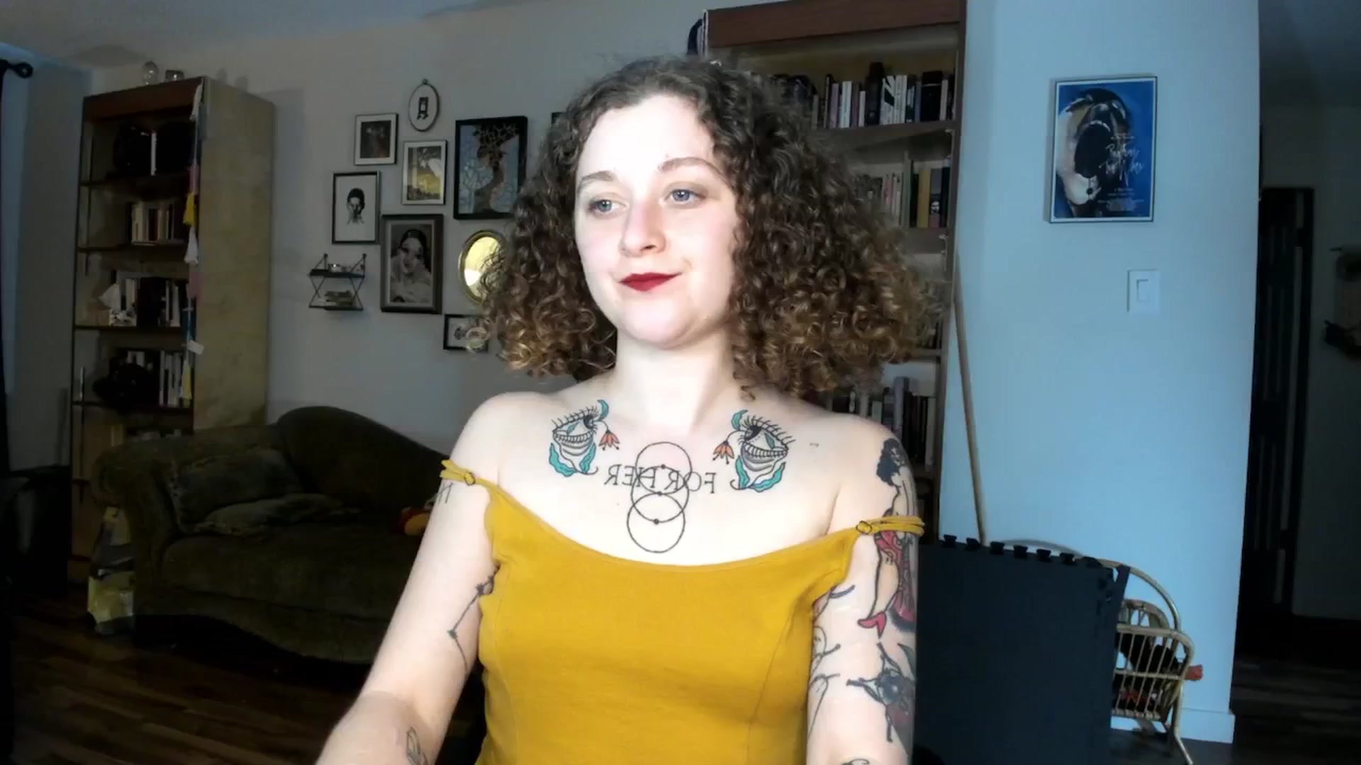 Gallery image thumbnail from PeachyQueen_'s myfreecams stream on, 11/15/2024, 21:15 image 5 of 20