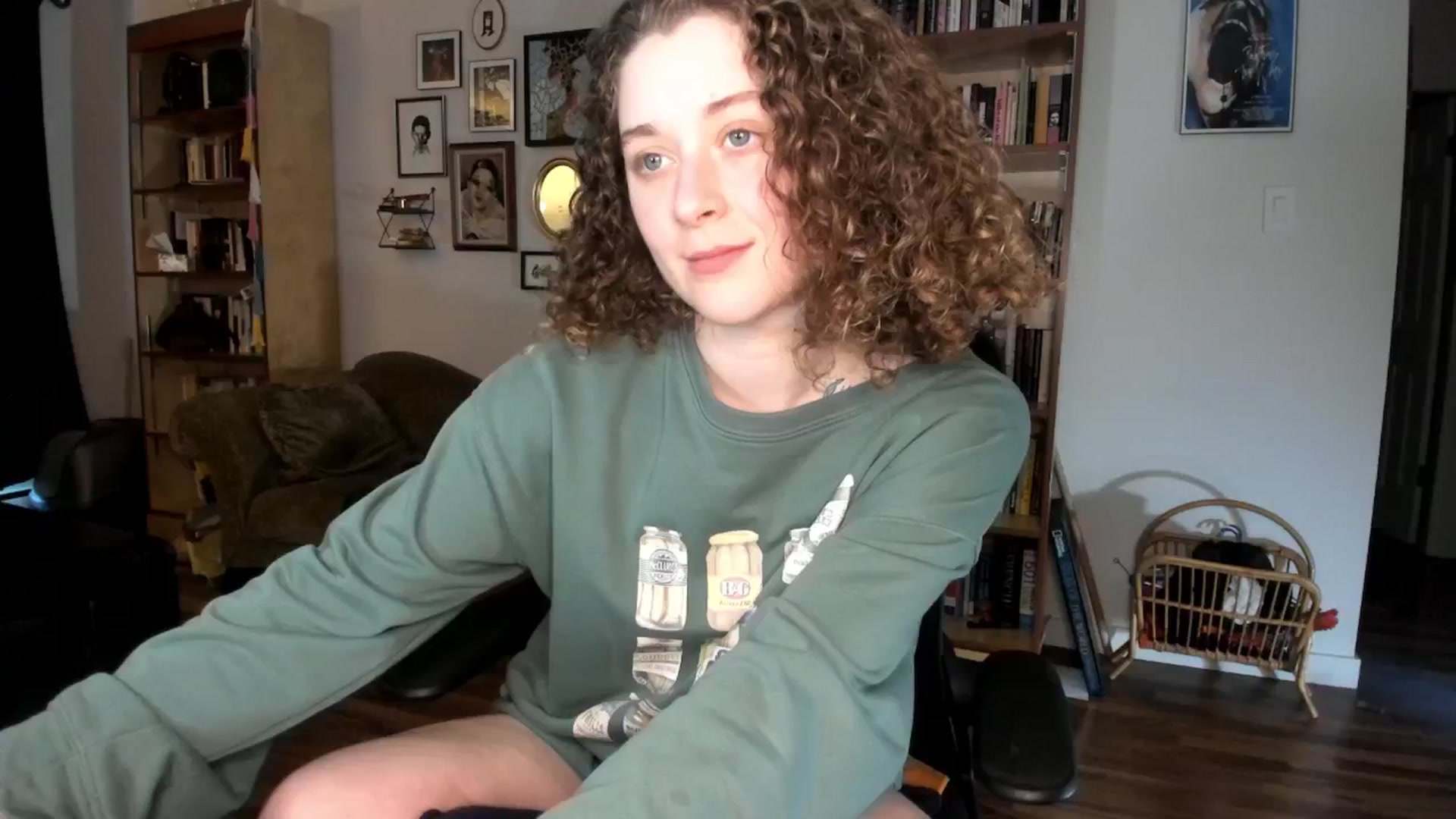 Gallery image thumbnail from PeachyQueen_'s myfreecams stream on, 11/18/2024, 22:43 image 3 of 20