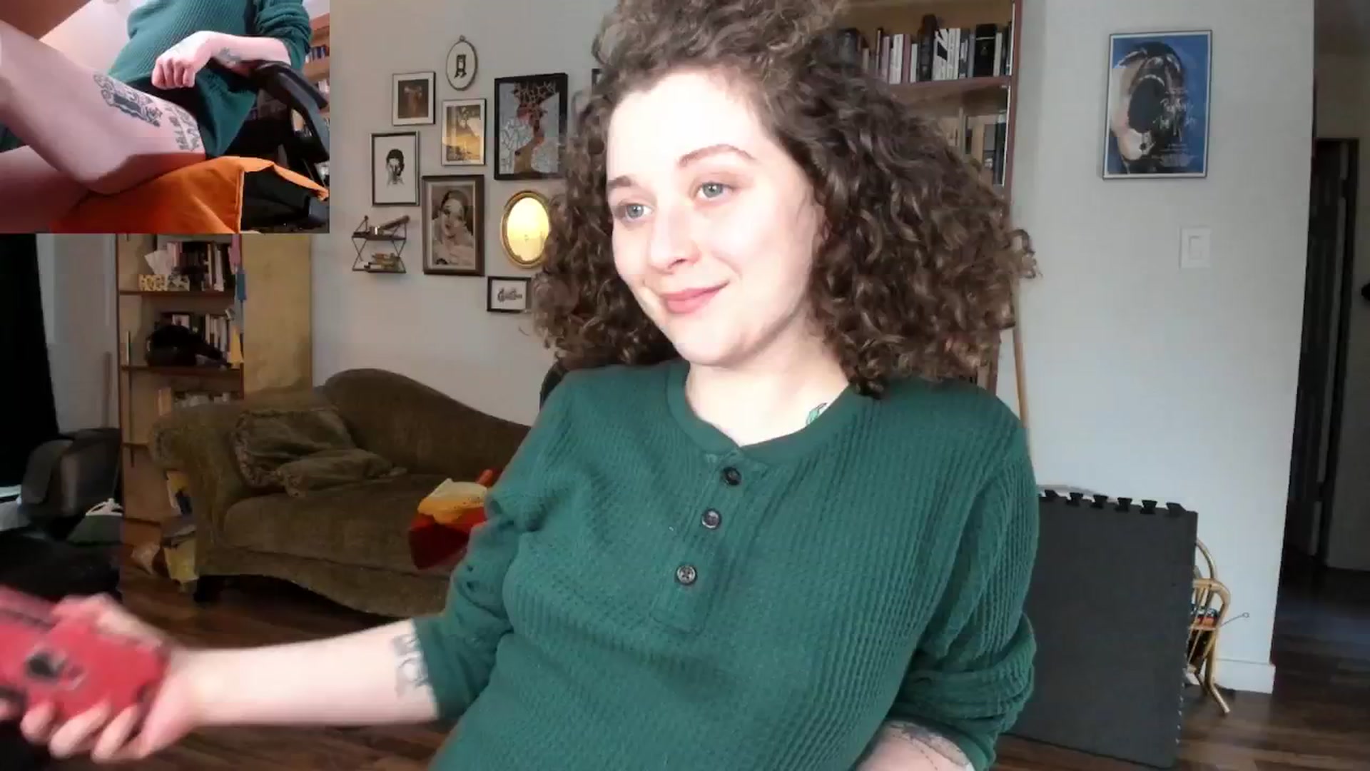 Gallery image thumbnail from PeachyQueen_'s myfreecams stream on, 11/21/2024, 18:04 image 4 of 20
