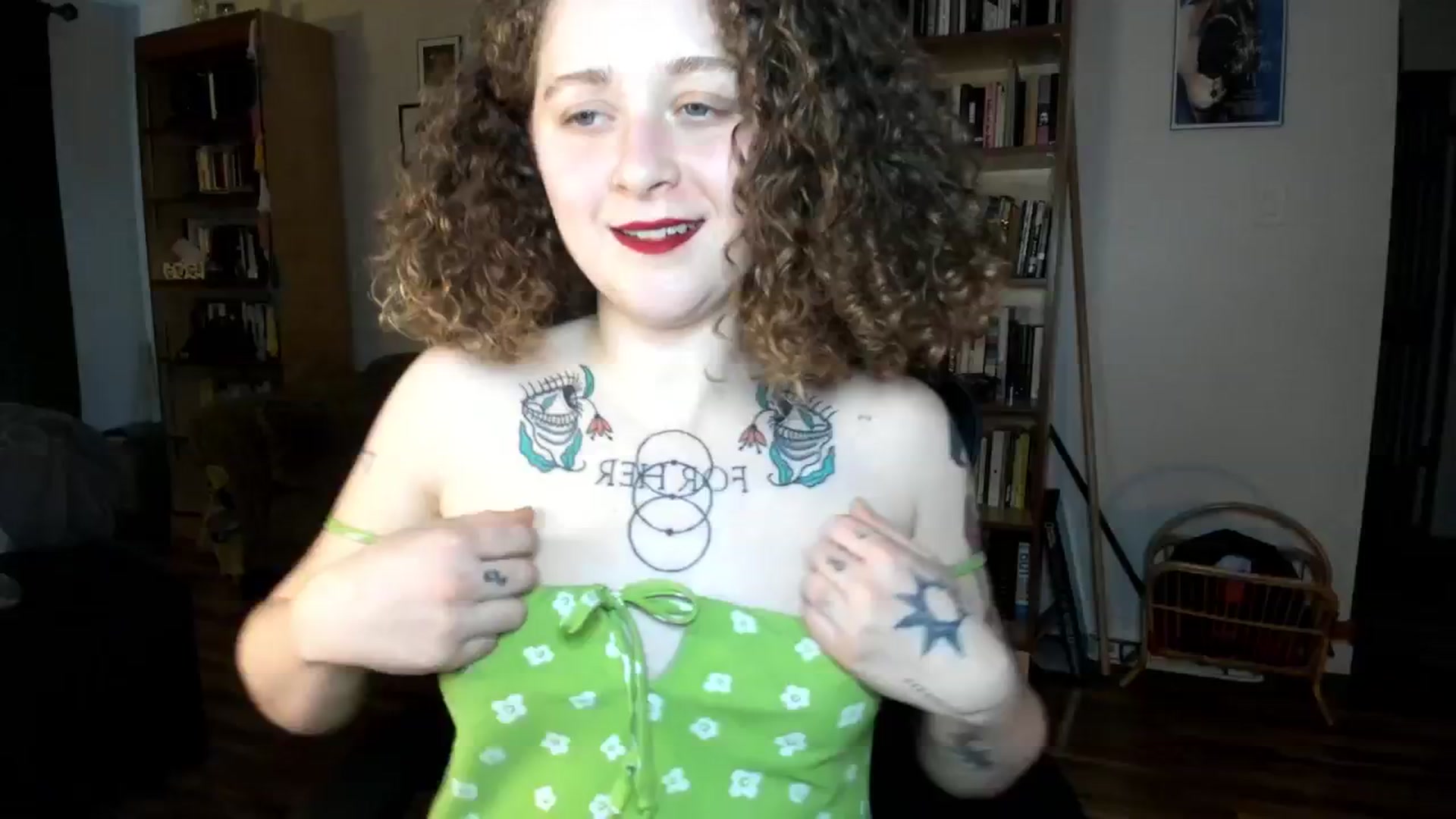 Gallery image thumbnail from PeachyQueen_'s myfreecams stream on, 11/27/2024, 22:19 image 17 of 20
