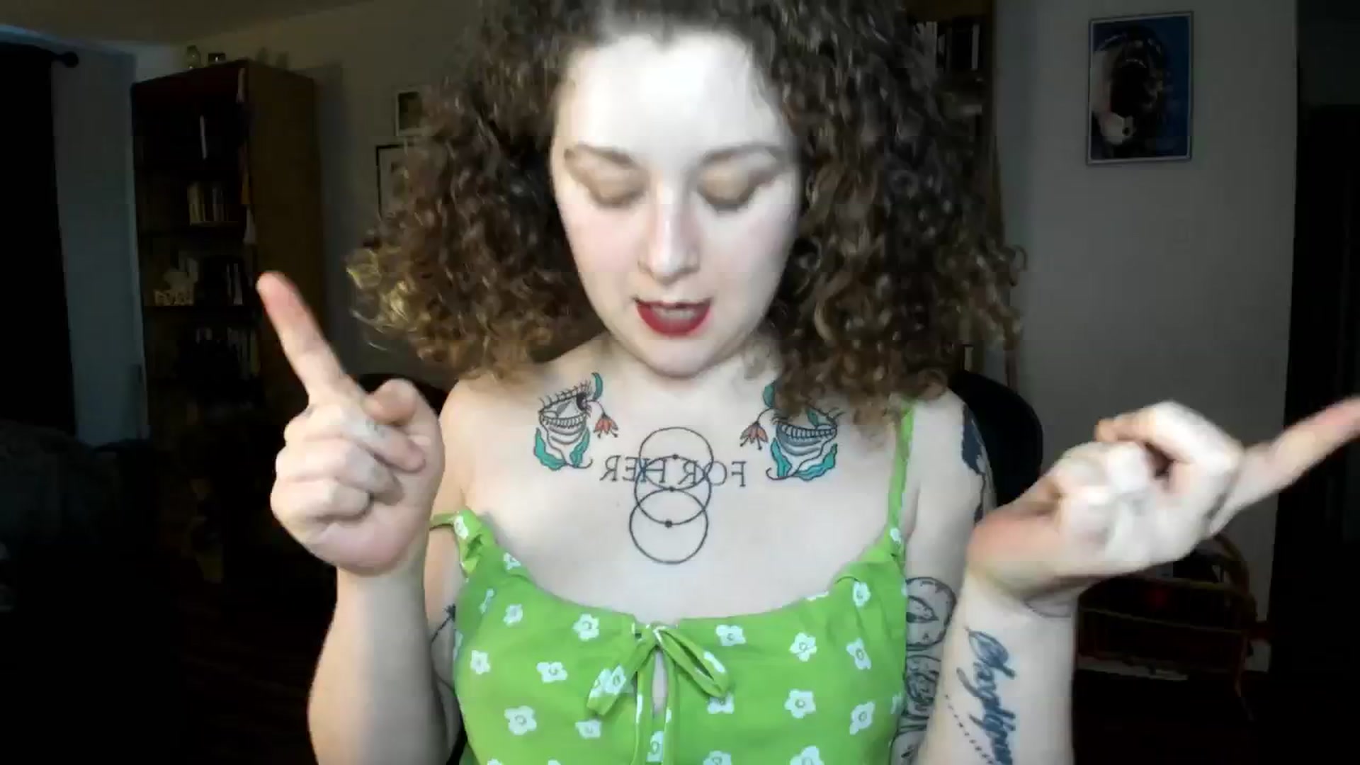 Gallery image thumbnail from PeachyQueen_'s myfreecams stream on, 11/27/2024, 22:19 image 14 of 20