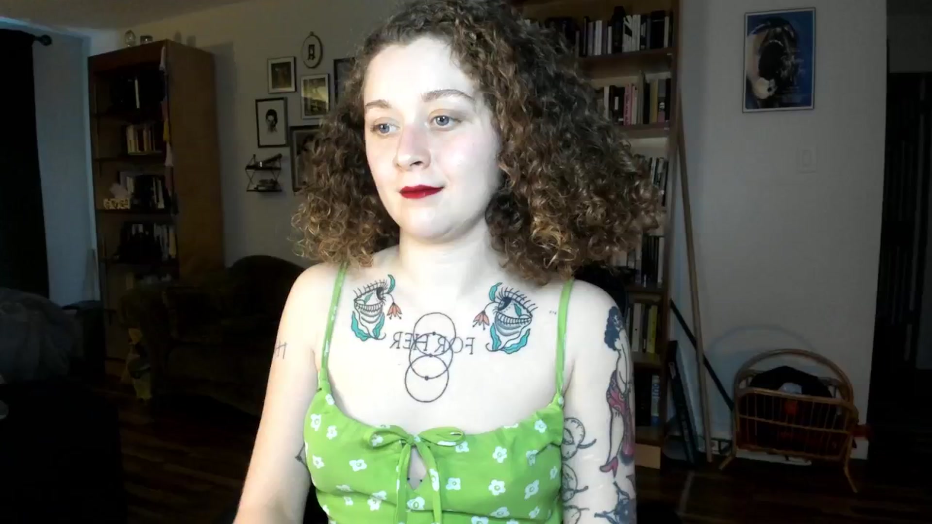 Gallery image thumbnail from PeachyQueen_'s myfreecams stream on, 11/27/2024, 22:19 image 10 of 20