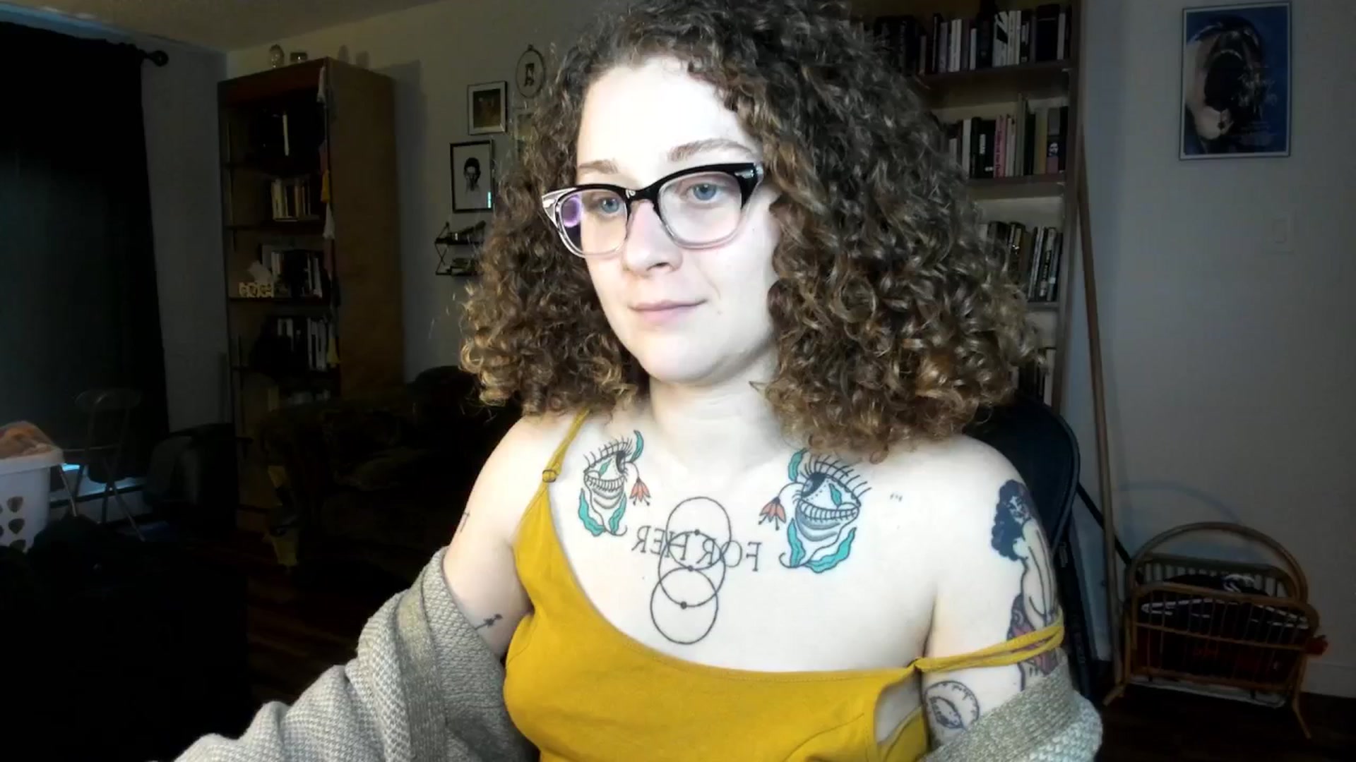 Gallery image thumbnail from PeachyQueen_'s myfreecams stream on, 11/28/2024, 22:07 image 8 of 20