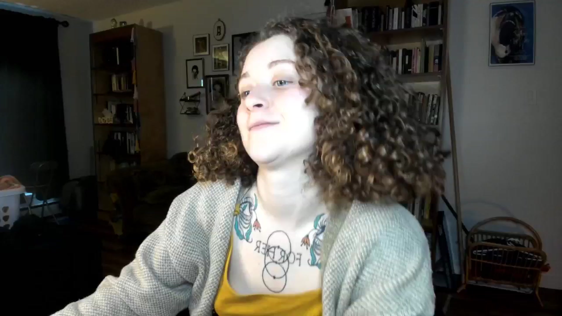 Gallery image thumbnail from PeachyQueen_'s myfreecams stream on, 11/28/2024, 22:07 image 11 of 20