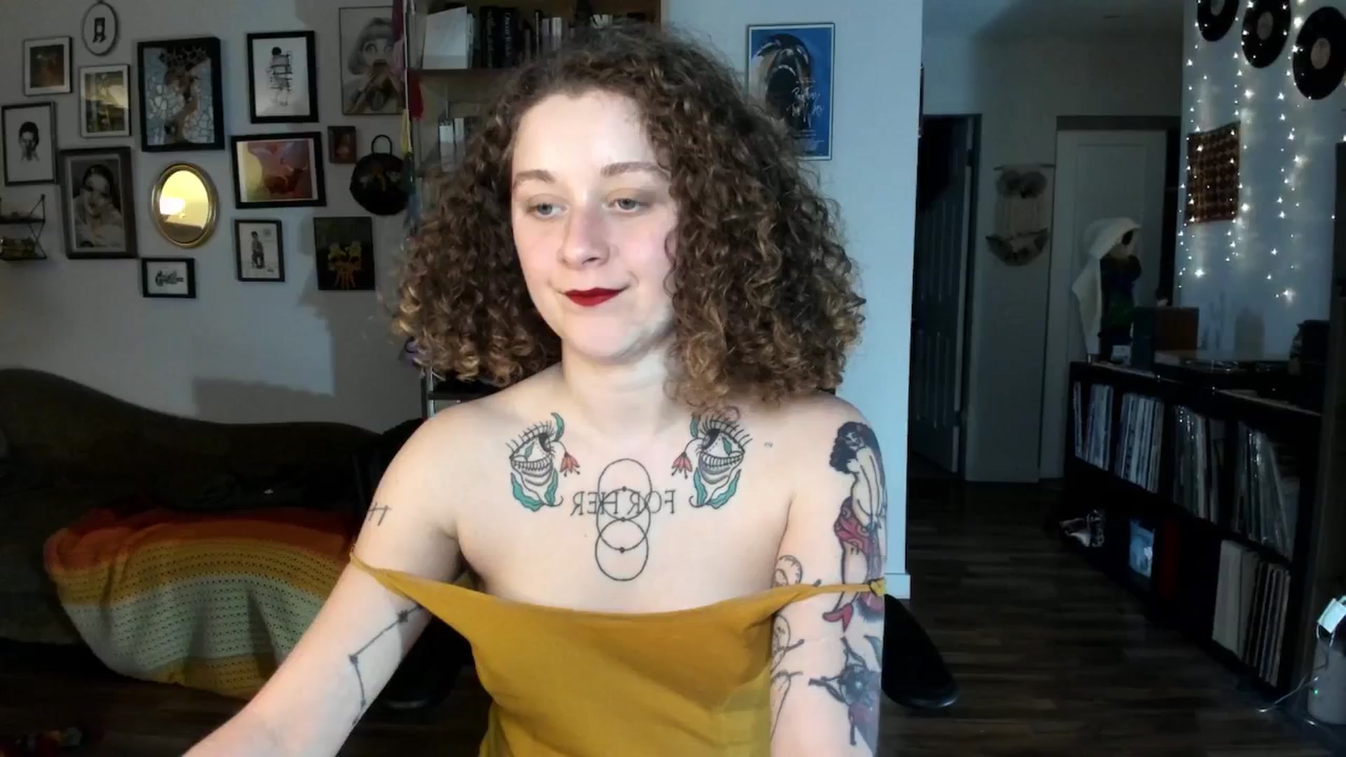 Gallery image thumbnail from PeachyQueen_'s myfreecams stream on, 12/04/2024, 21:44 image 8 of 20