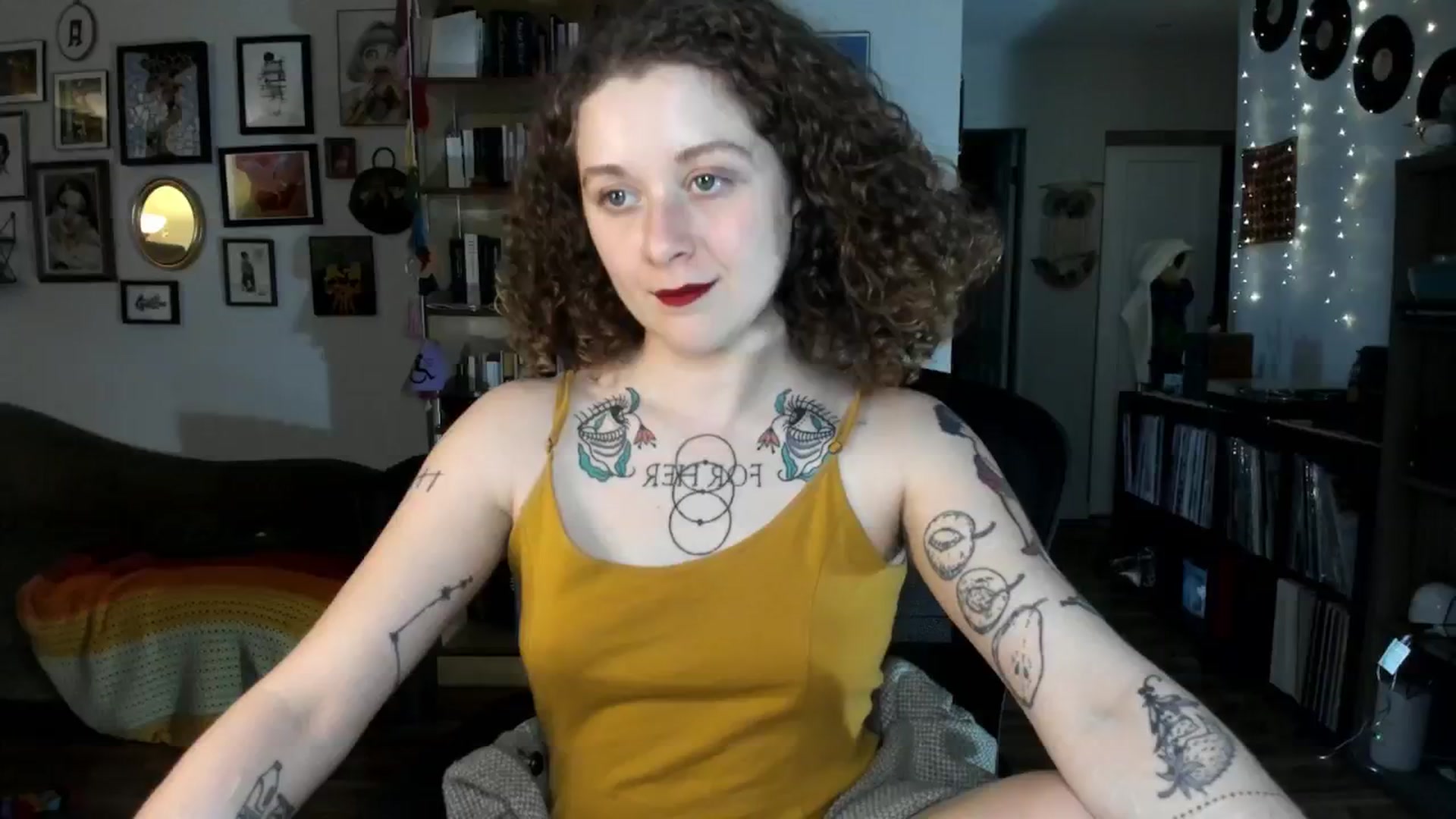 Gallery image thumbnail from PeachyQueen_'s myfreecams stream on, 12/04/2024, 21:44 image 6 of 20
