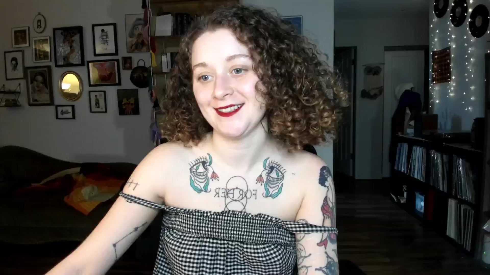 Gallery image thumbnail from PeachyQueen_'s myfreecams stream on, 12/06/2024, 22:05 image 2 of 20
