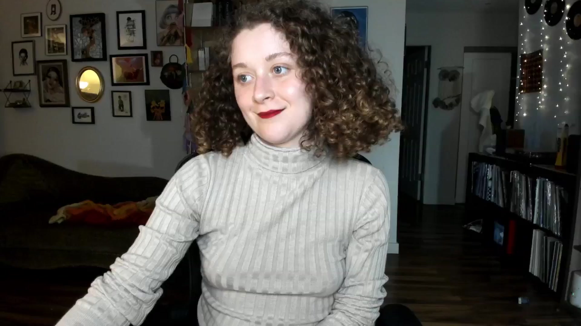 Gallery image thumbnail from PeachyQueen_'s myfreecams stream on, 12/10/2024, 22:27 image 15 of 20