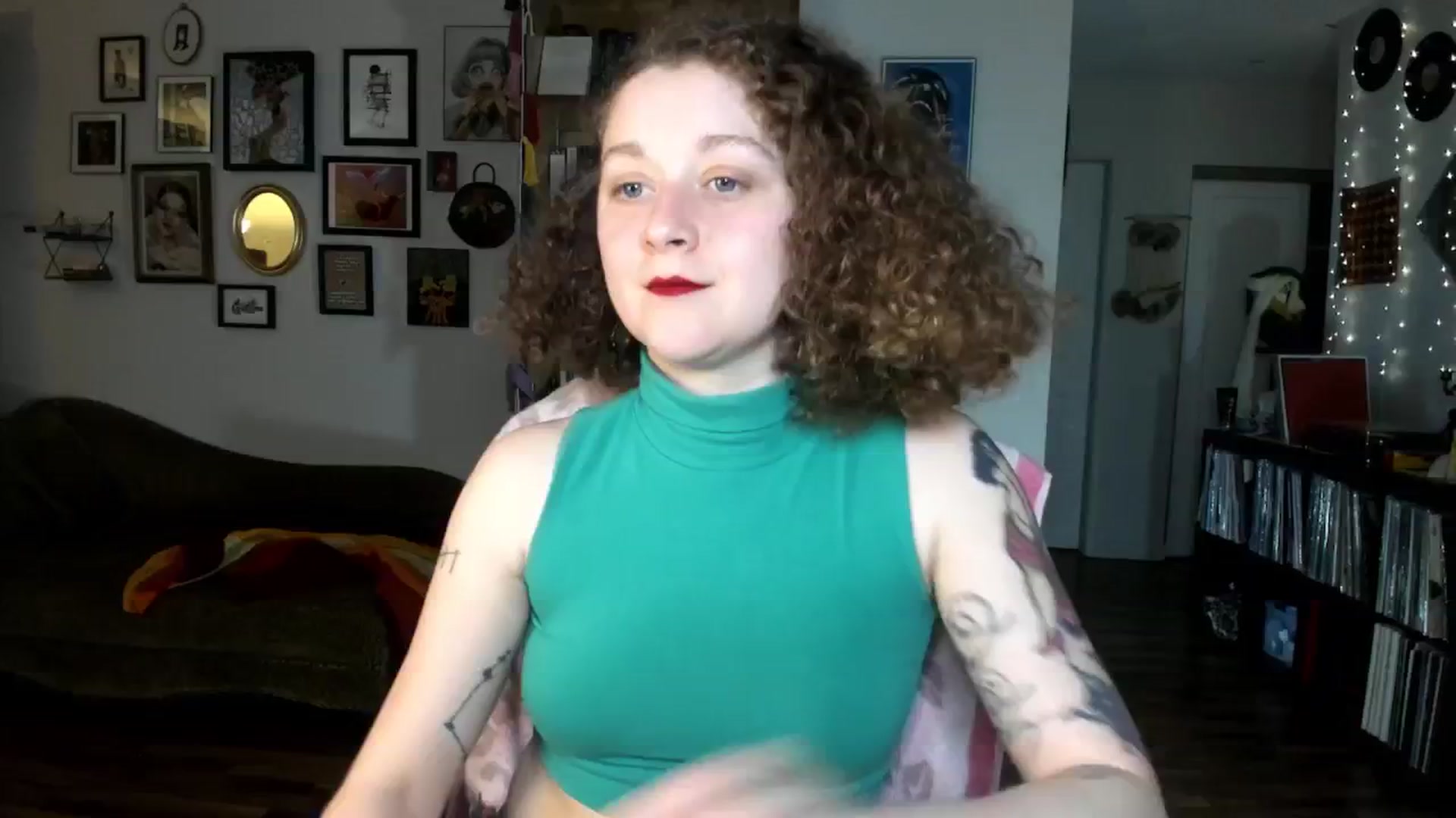 Gallery image thumbnail from PeachyQueen_'s myfreecams stream on, 12/27/2024, 19:25 image 2 of 20