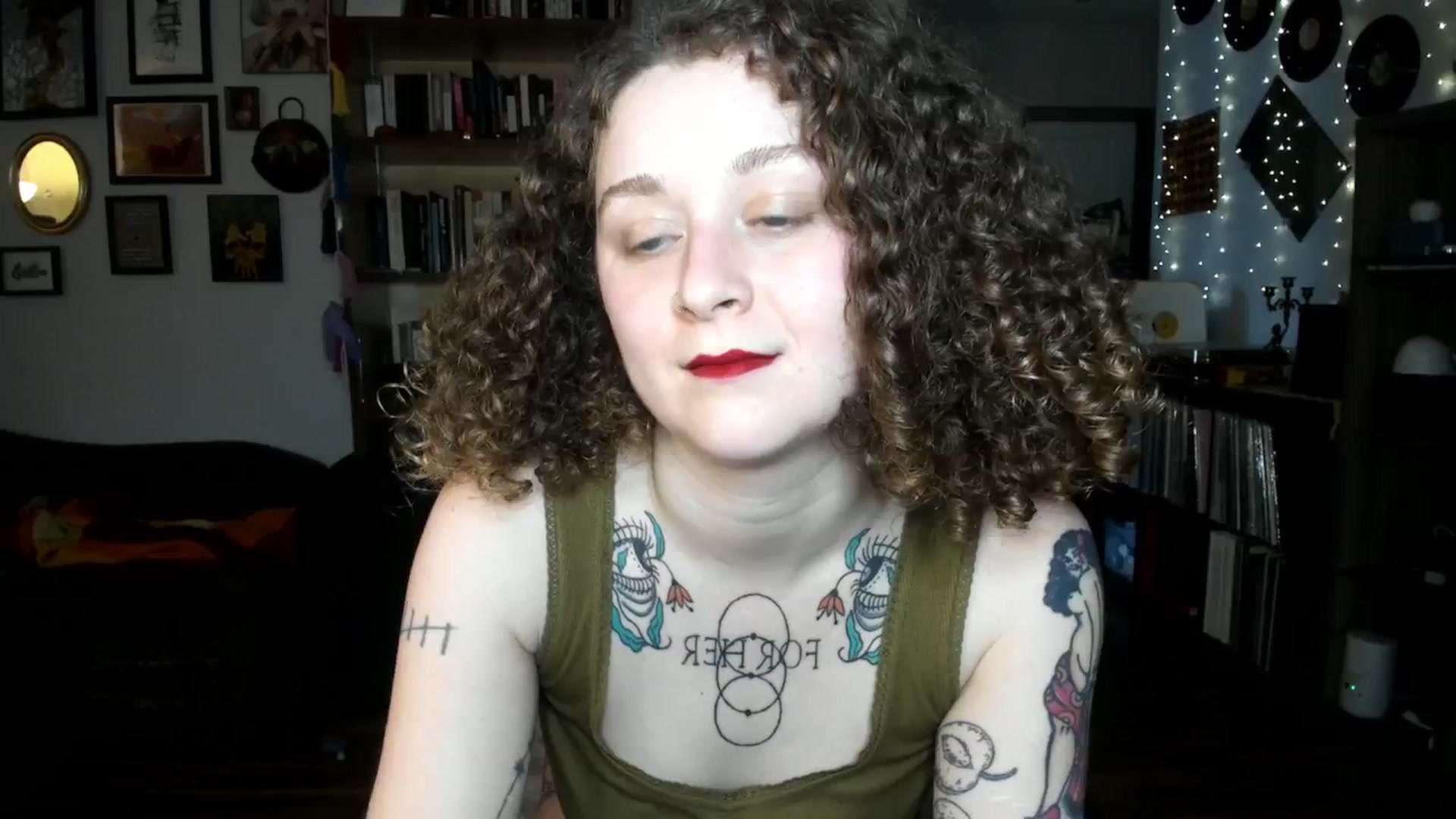 Gallery image thumbnail from PeachyQueen_'s myfreecams stream on, 12/30/2024, 20:12 image 7 of 20