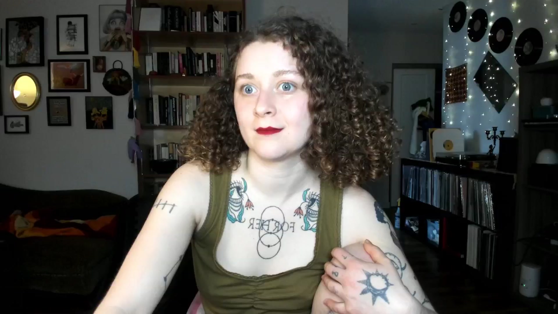 Gallery image thumbnail from PeachyQueen_'s myfreecams stream on, 12/30/2024, 20:12 image 1 of 20