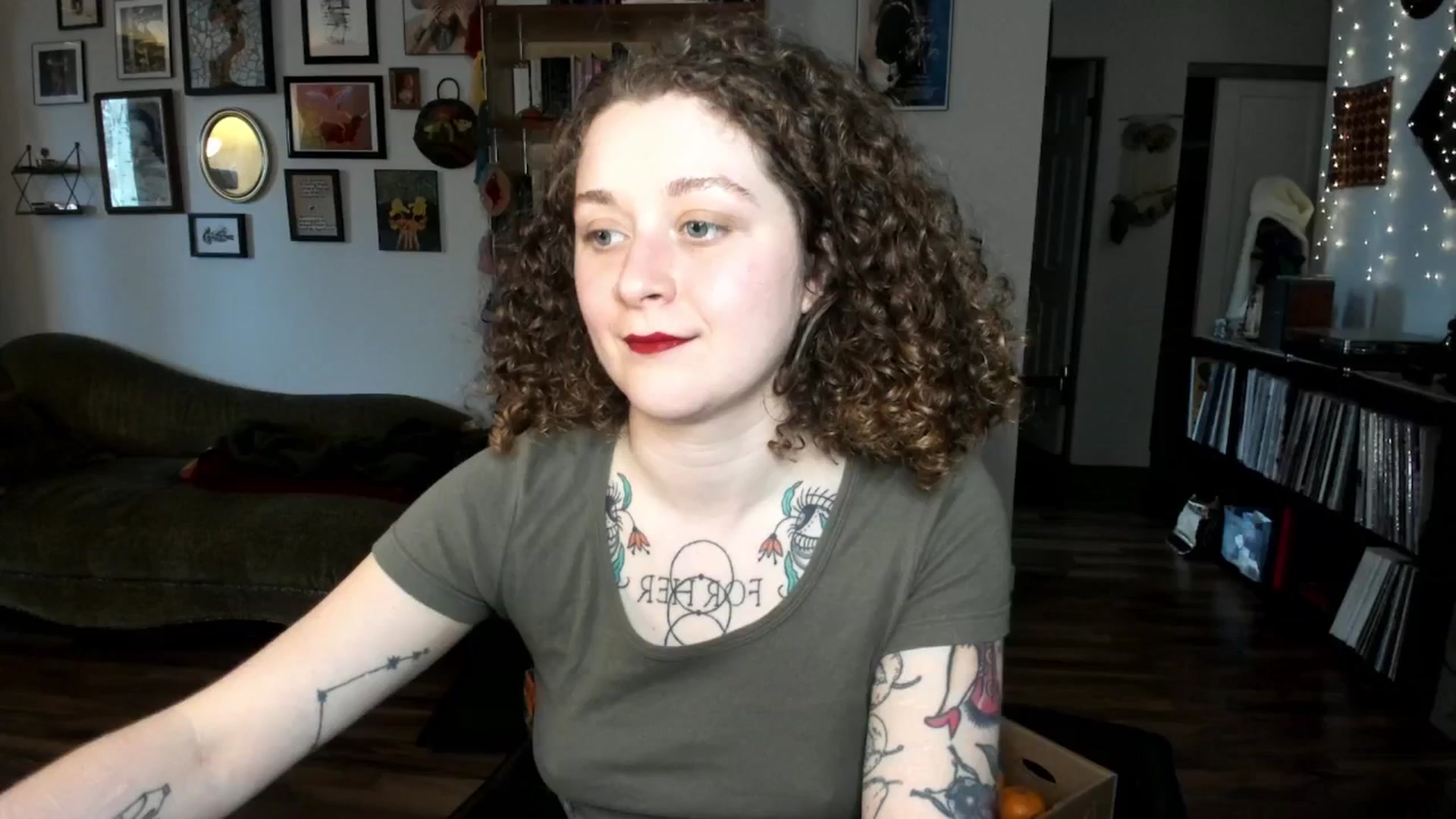 Gallery image thumbnail from PeachyQueen_'s myfreecams stream on, 01/08/2025, 19:57 image 19 of 20