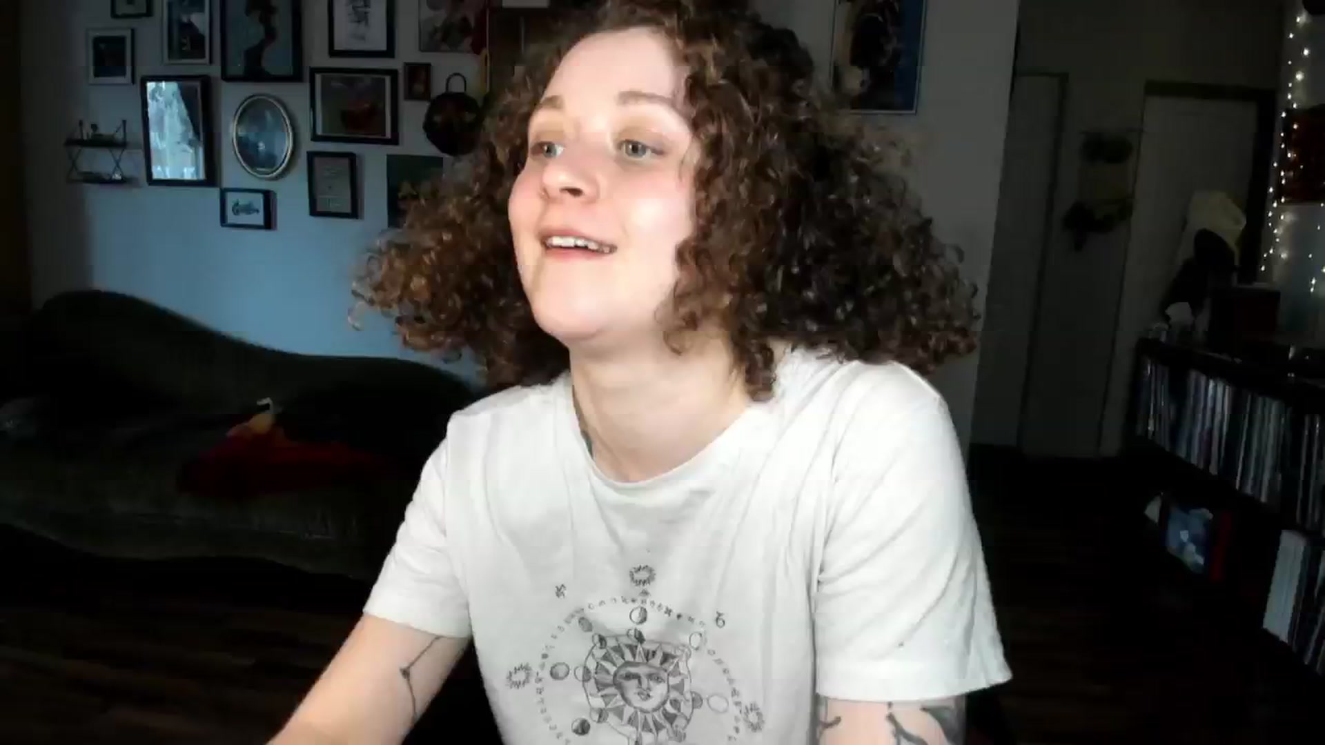 Gallery image thumbnail from PeachyQueen_'s myfreecams stream on, 01/15/2025, 22:51 image 5 of 20
