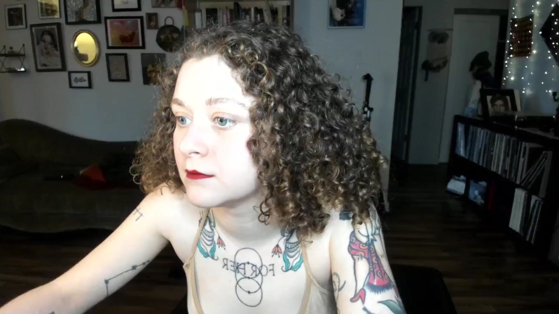 Gallery image thumbnail from PeachyQueen_'s myfreecams stream on, 01/21/2025, 22:21 image 19 of 20