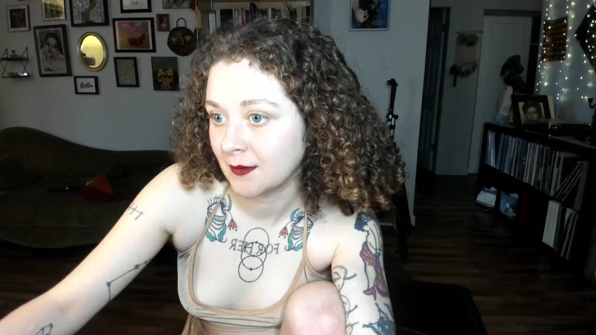 Gallery image thumbnail from PeachyQueen_'s myfreecams stream on, 01/21/2025, 22:21 image 20 of 20