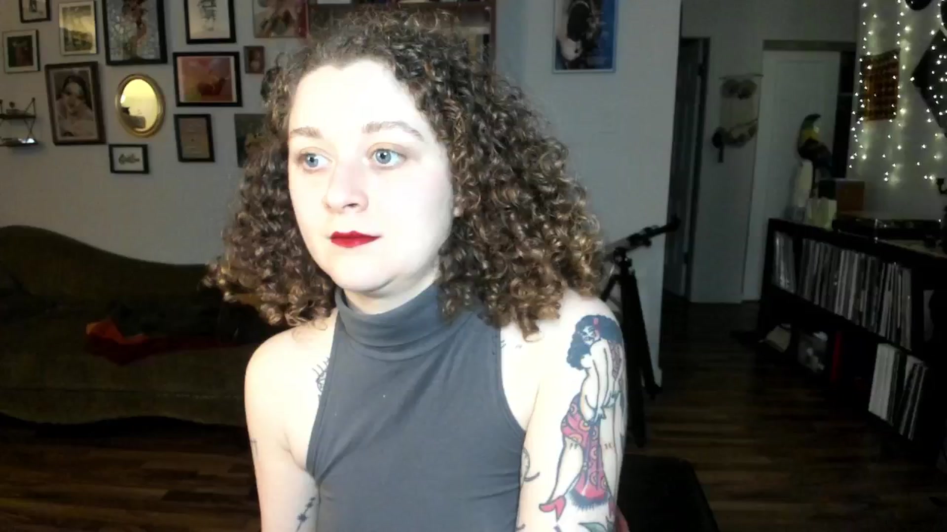 Gallery image thumbnail from PeachyQueen_'s myfreecams stream on, 01/22/2025, 22:53 image 6 of 20