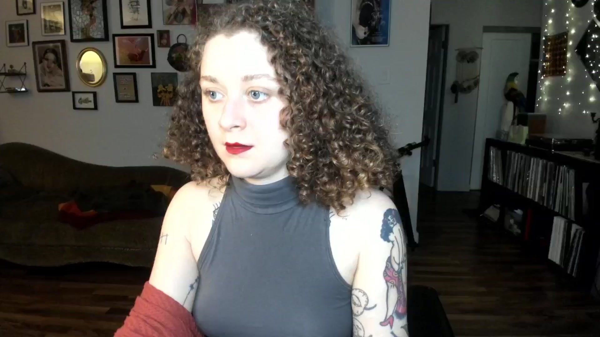 Gallery image thumbnail from PeachyQueen_'s myfreecams stream on, 01/22/2025, 22:53 image 4 of 20