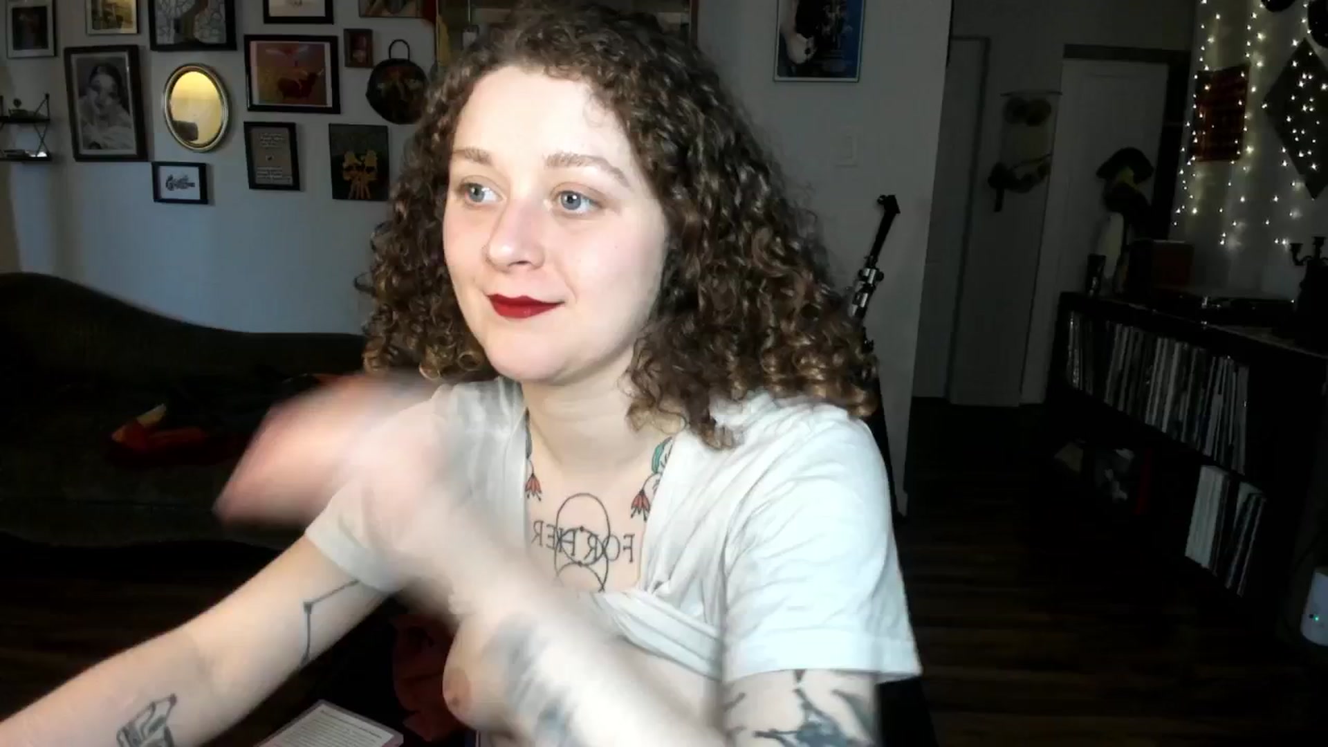 Gallery image thumbnail from PeachyQueen_'s myfreecams stream on, 01/23/2025, 21:50 image 8 of 20