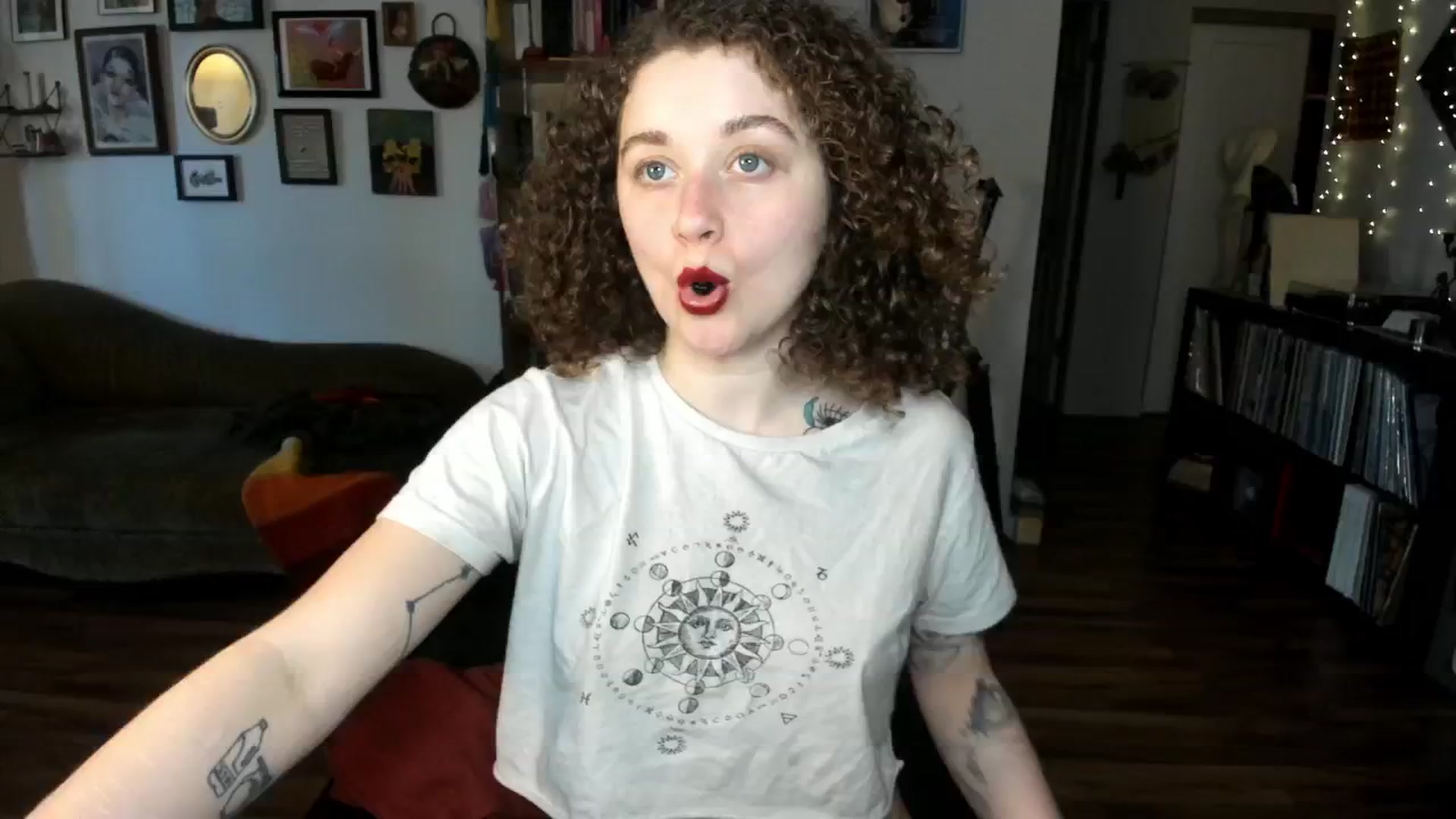Gallery image thumbnail from PeachyQueen_'s myfreecams stream on, 02/06/2025, 20:26 image 14 of 20