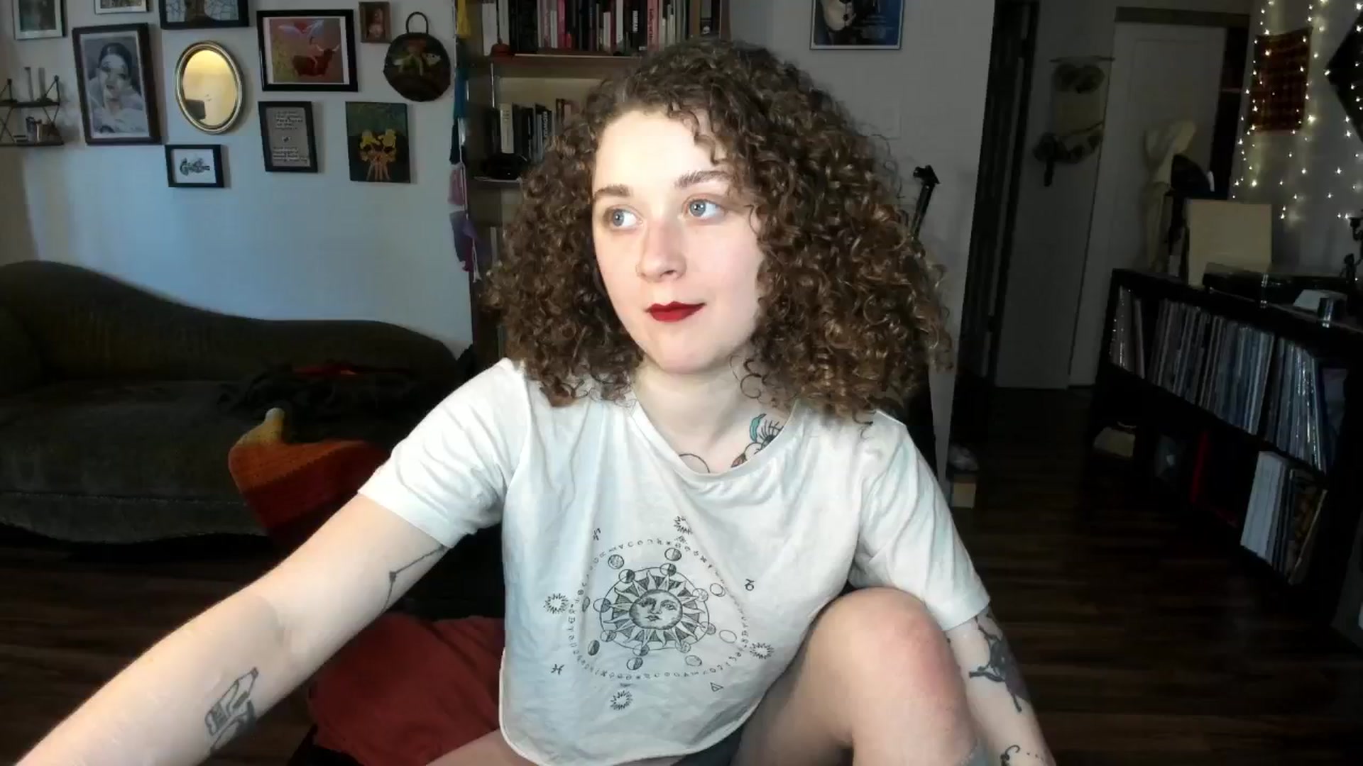 Gallery image thumbnail from PeachyQueen_'s myfreecams stream on, 02/06/2025, 20:26 image 10 of 20