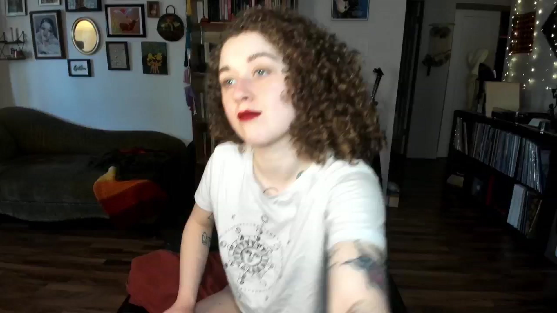 Gallery image thumbnail from PeachyQueen_'s myfreecams stream on, 02/06/2025, 20:26 image 8 of 20