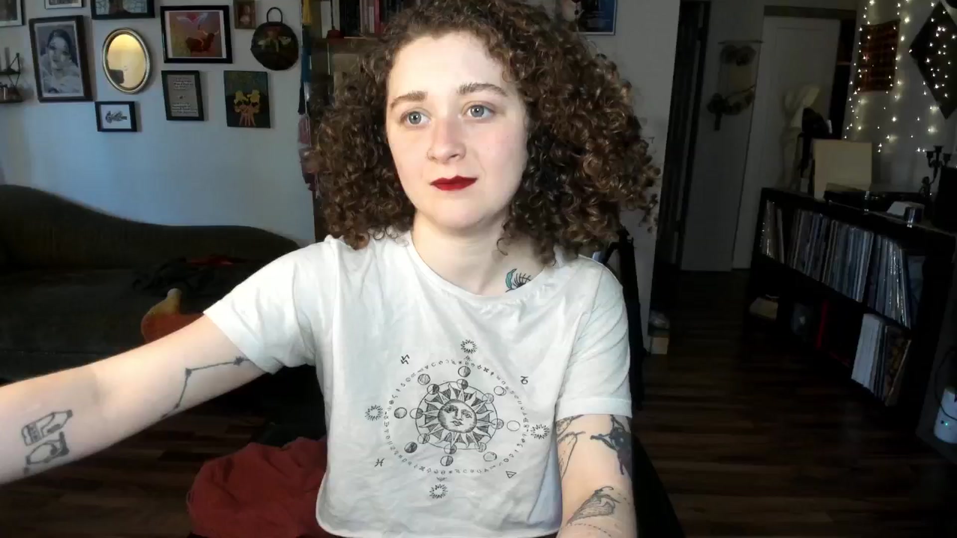 Gallery image thumbnail from PeachyQueen_'s myfreecams stream on, 02/06/2025, 20:26 image 18 of 20
