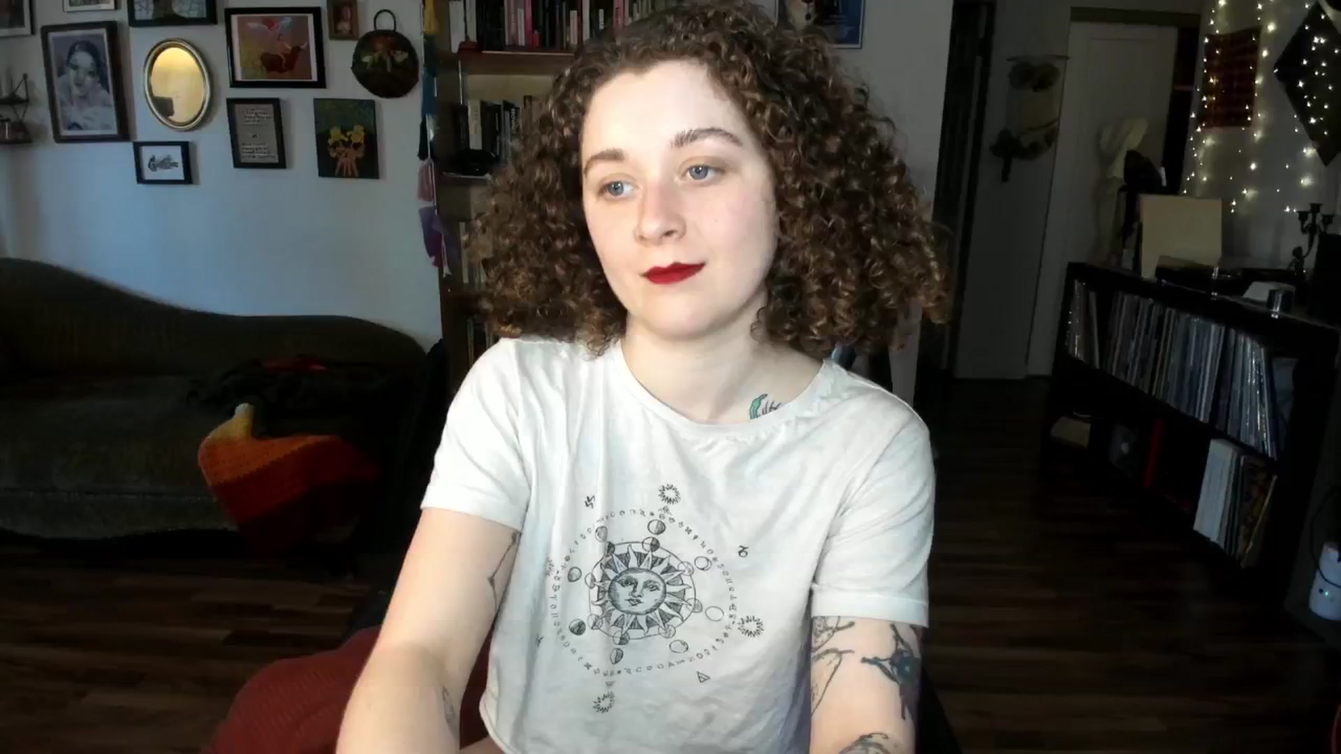 Gallery image thumbnail from PeachyQueen_'s myfreecams stream on, 02/06/2025, 21:00 image 13 of 20