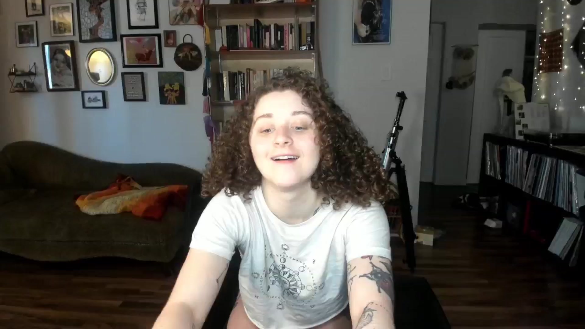 Gallery image thumbnail from PeachyQueen_'s myfreecams stream on, 02/10/2025, 21:49 image 4 of 20