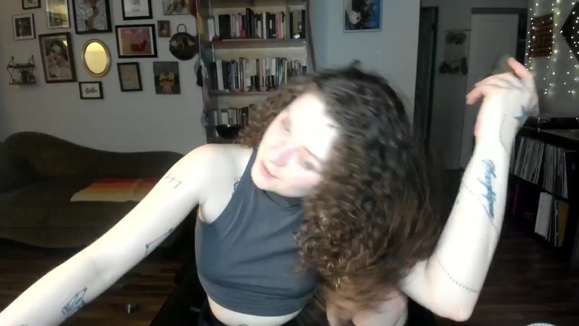 Gallery image thumbnail from PeachyQueen_'s myfreecams stream on, 02/20/2025, 21:20 image 6 of 20