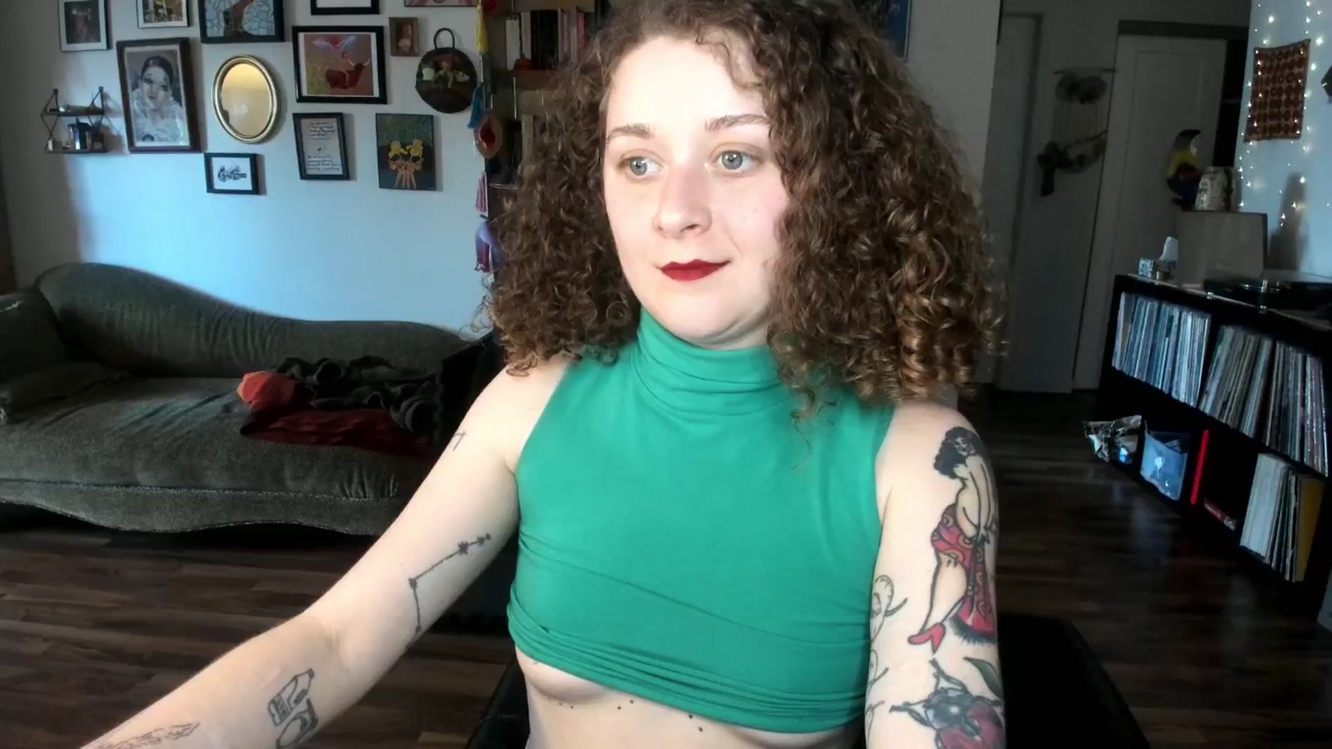 Gallery image thumbnail from PeachyQueen_'s myfreecams stream on, 02/24/2025, 21:47 image 15 of 20
